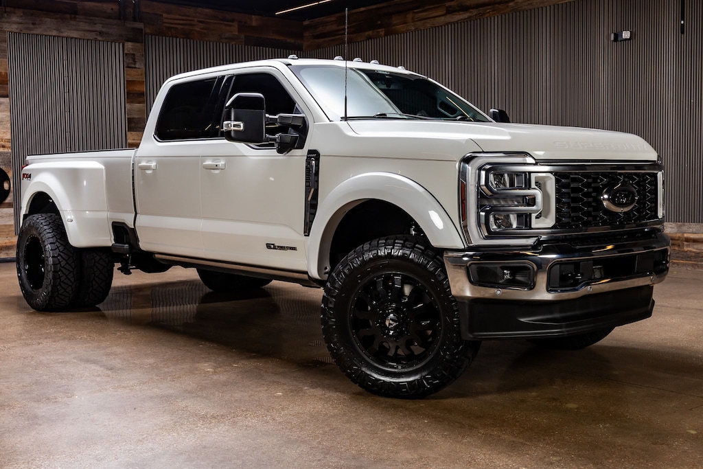 Used 2024 Ford F-350SD Lariat Truck