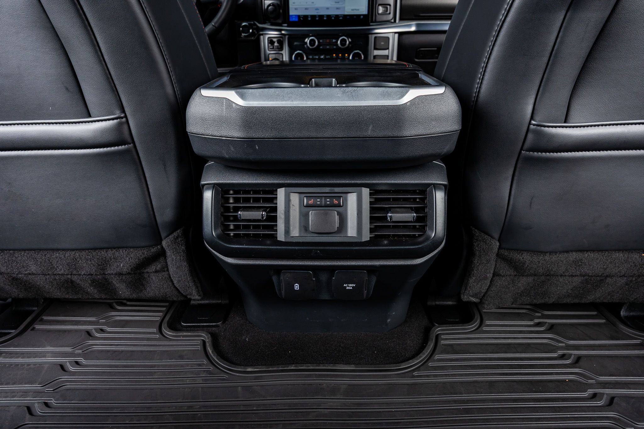 2025 Ford F-150 Raptor - Photo 33