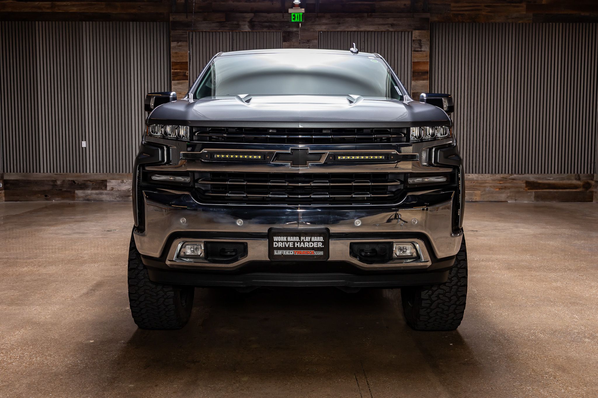 2021 Chevrolet Silverado 1500 LTZ photo 2