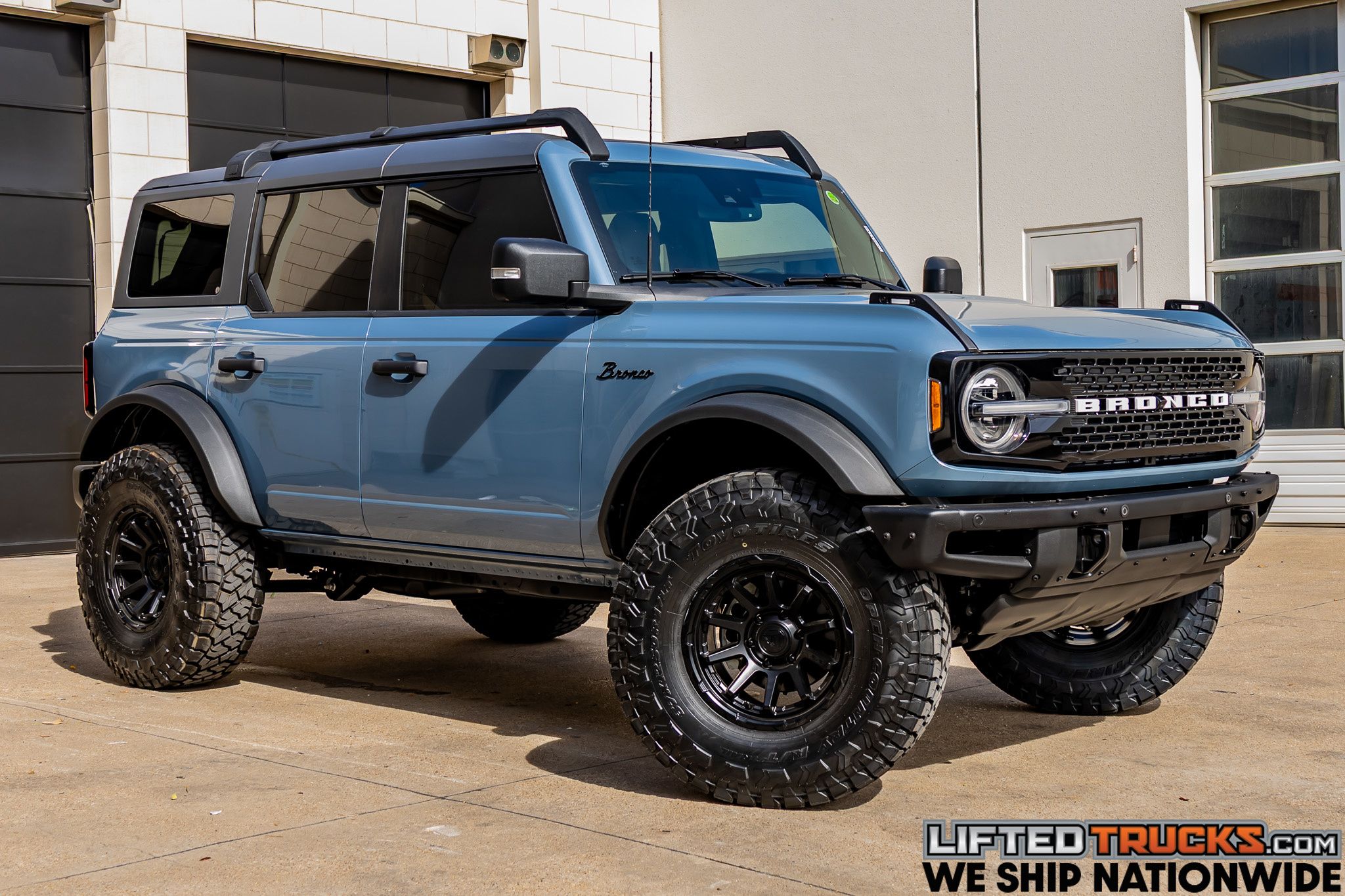 2024 Ford Bronco Wildtrak 4x4's photo