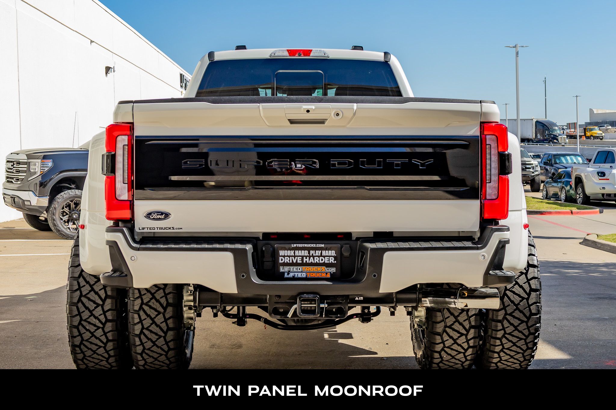 2026 Ford F-450 Super Duty Platinum - Photo 8