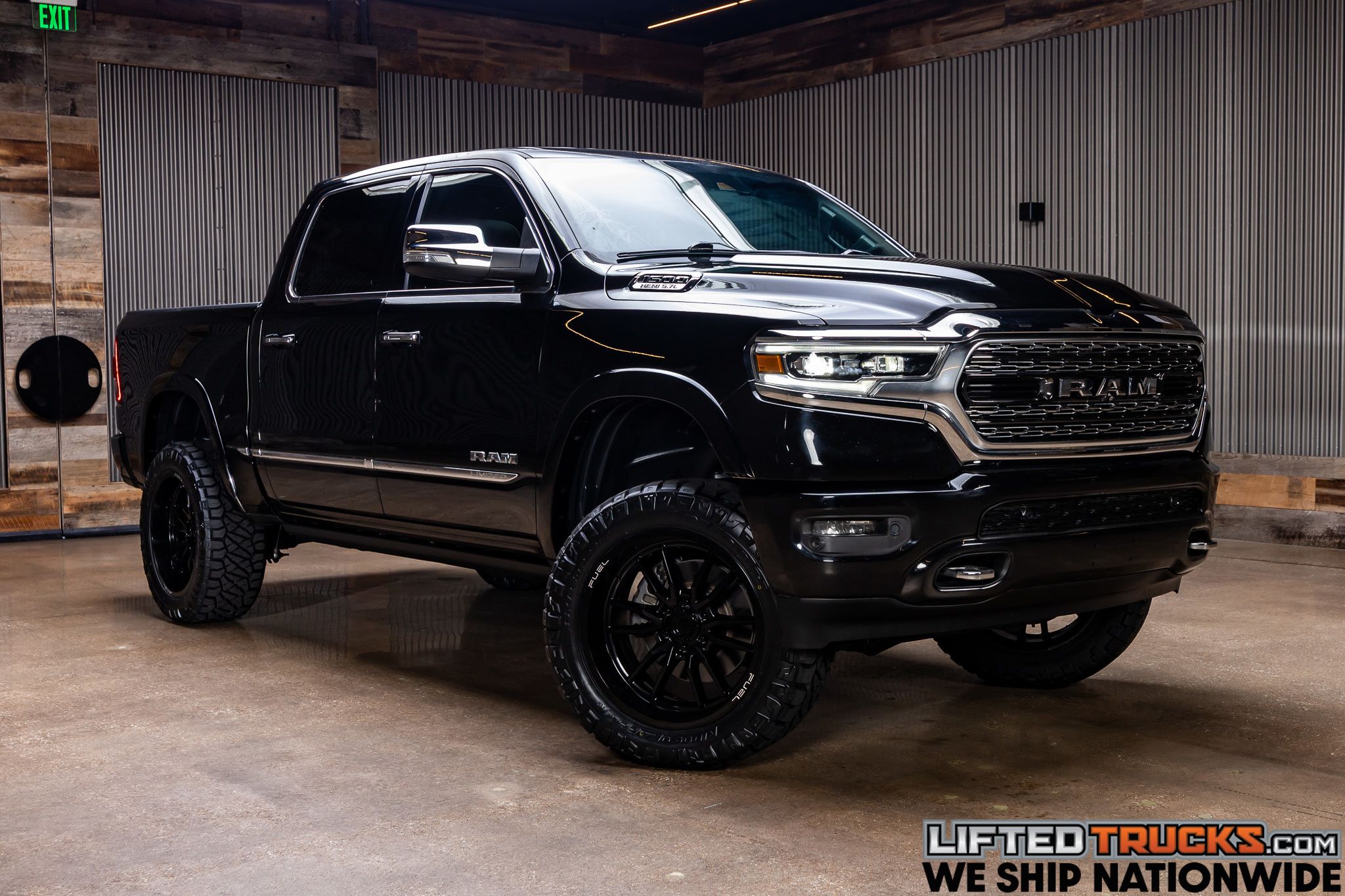 2019 RAM 1500 Limited 4x4 Crew Cab 5'7's photo