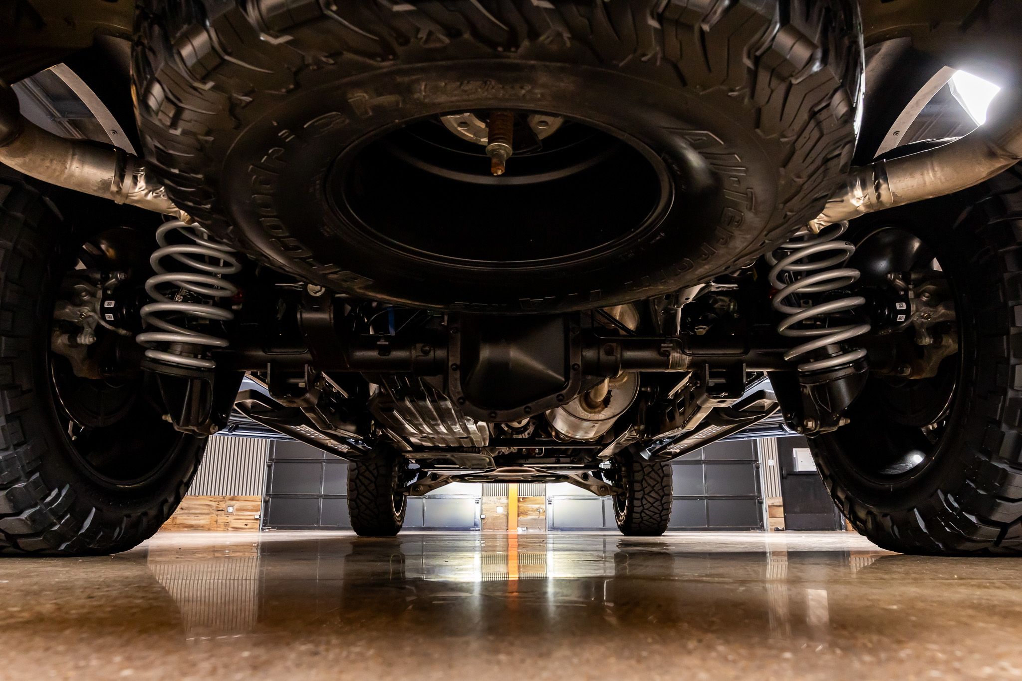 2023 Ford F-150 Raptor - Photo 16