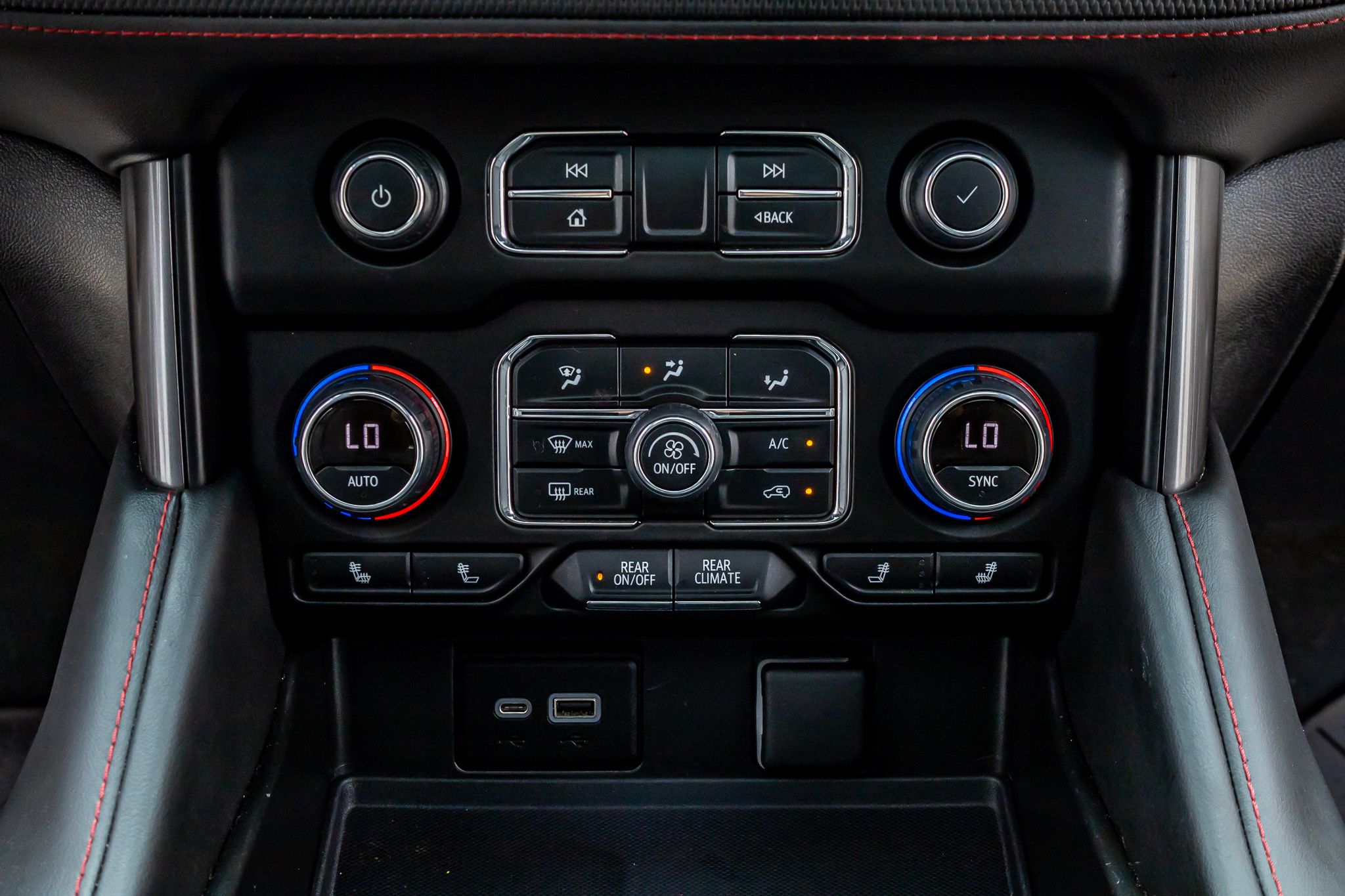 2022 Chevrolet Tahoe RST - Photo 27