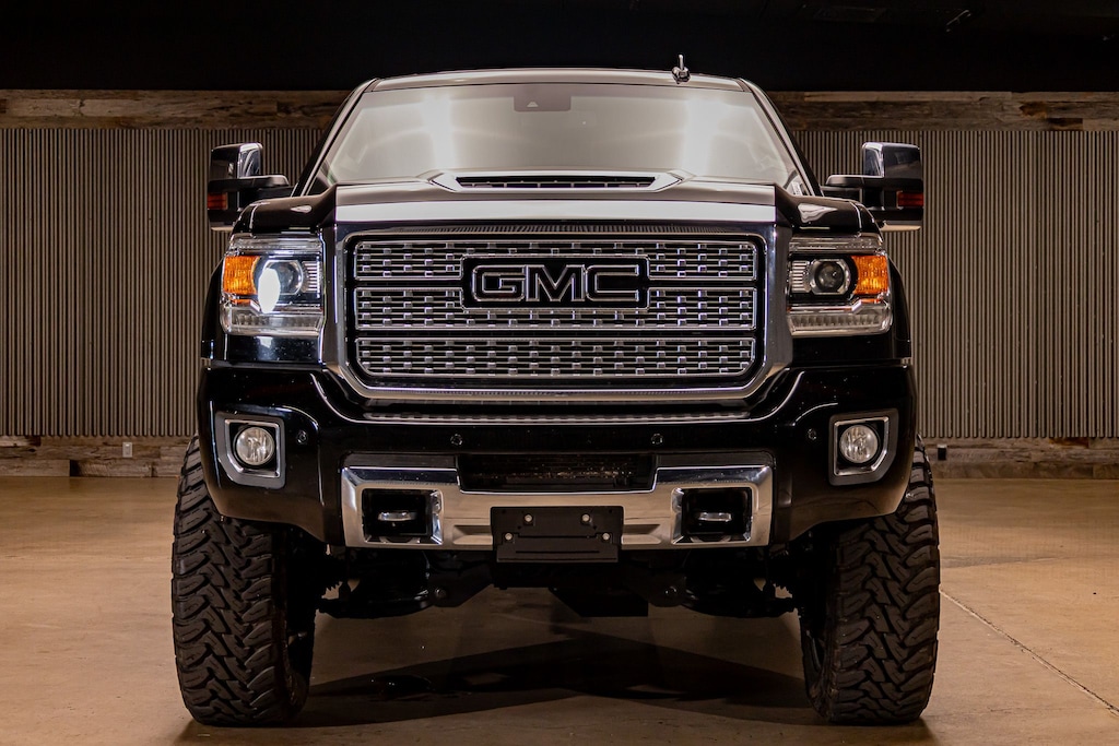 Used 2018 GMC Sierra 3500HD Denali Truck Crew Cab