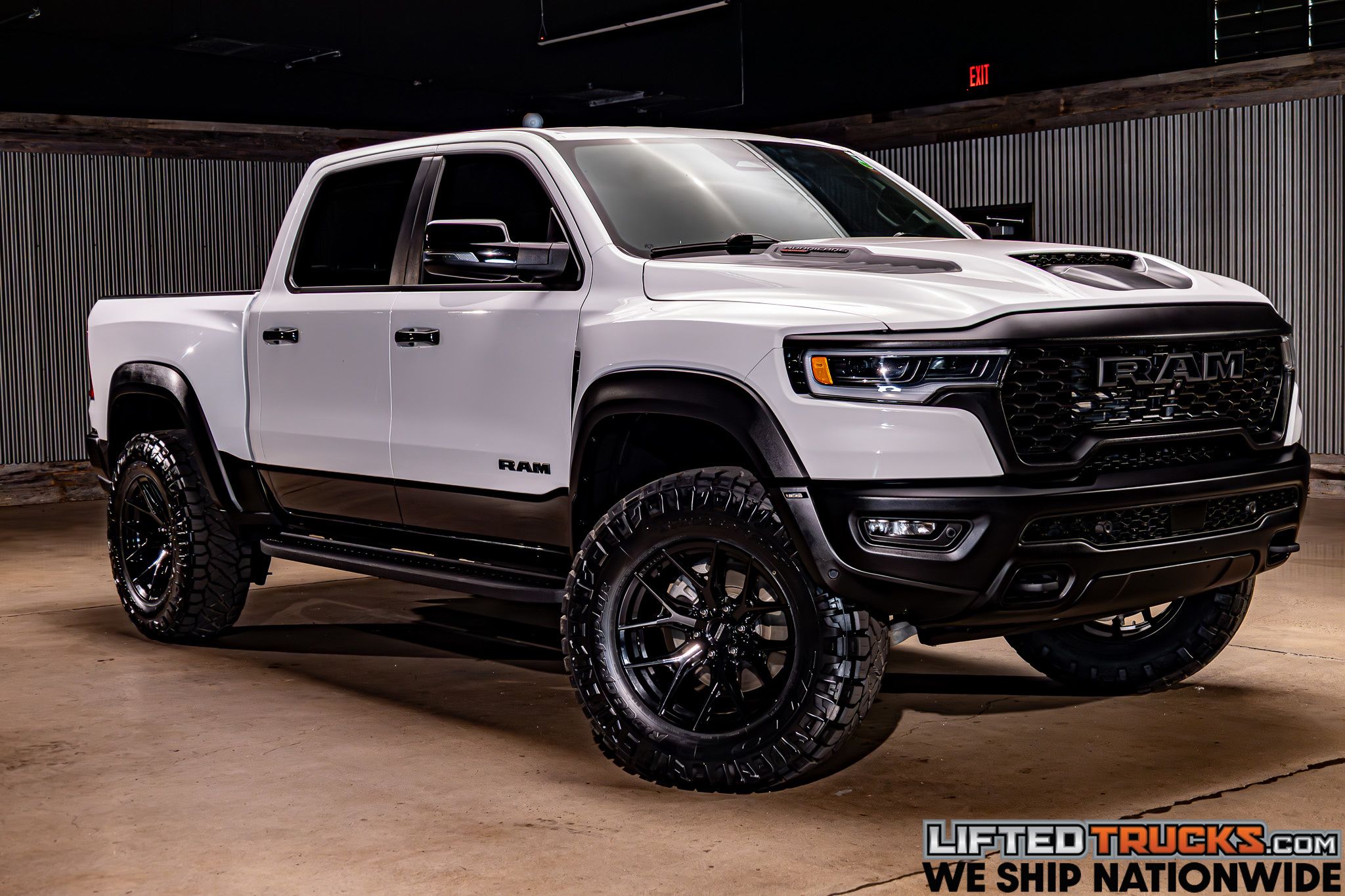 2025 RAM 1500 RHO 4x4 Crew Cab 5'7's photo