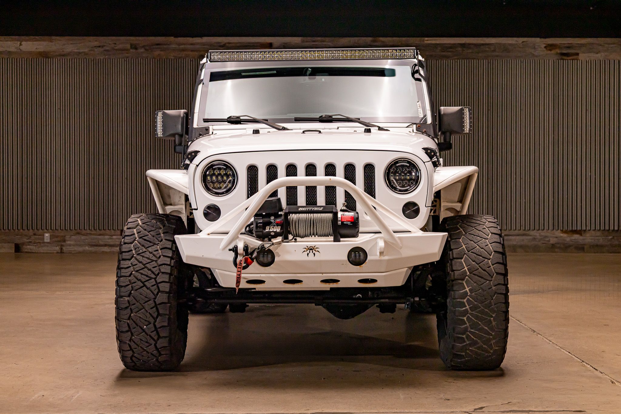 2015 Jeep Wrangler Unlimited Rubicon photo 2