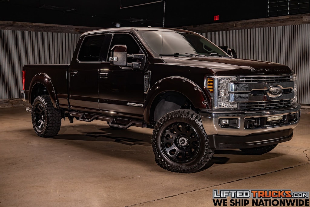 Used 2018 Ford F-250SD Lariat Truck Crew Cab