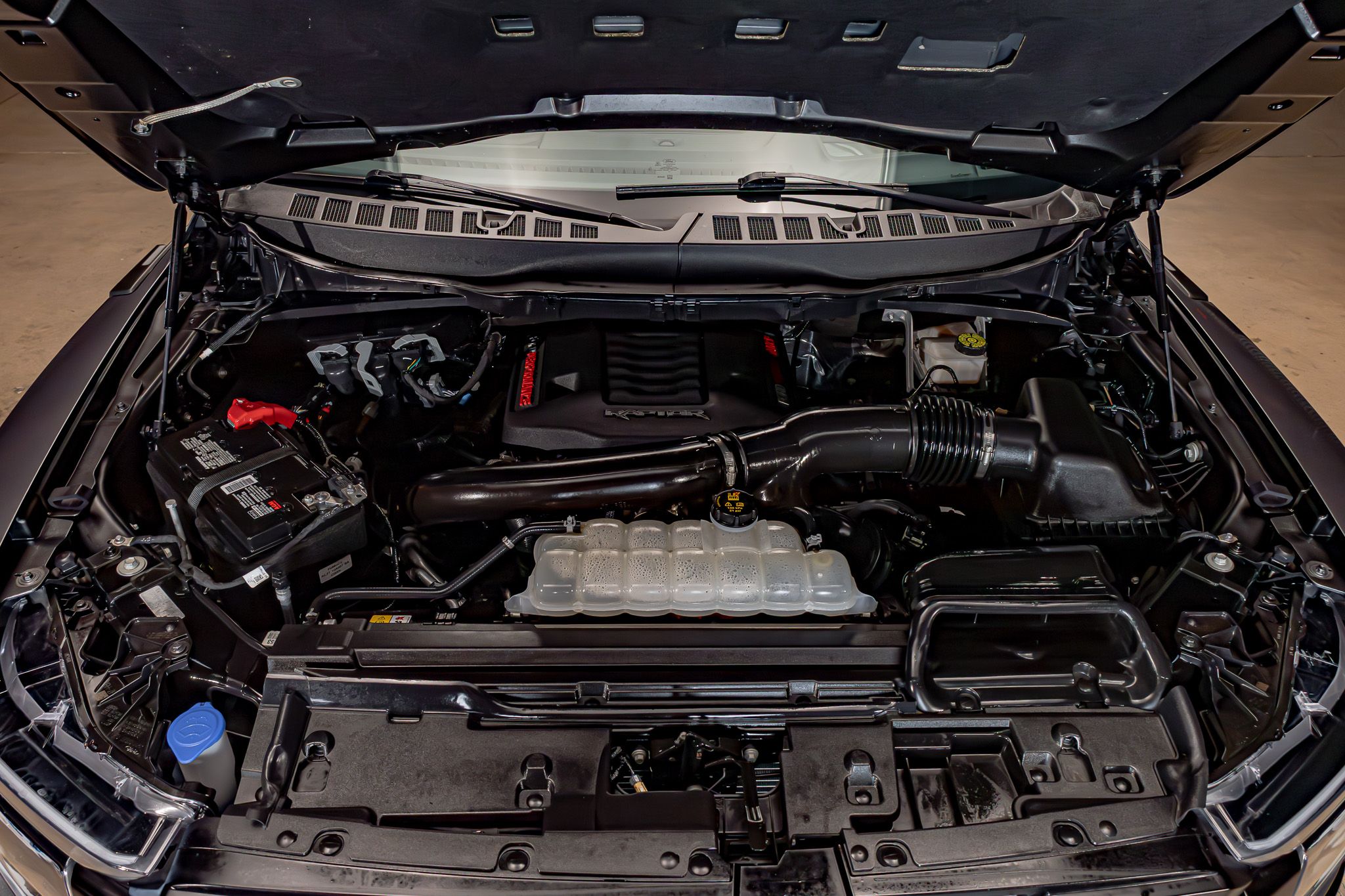2024 Ford F-150 Raptor - Photo 33