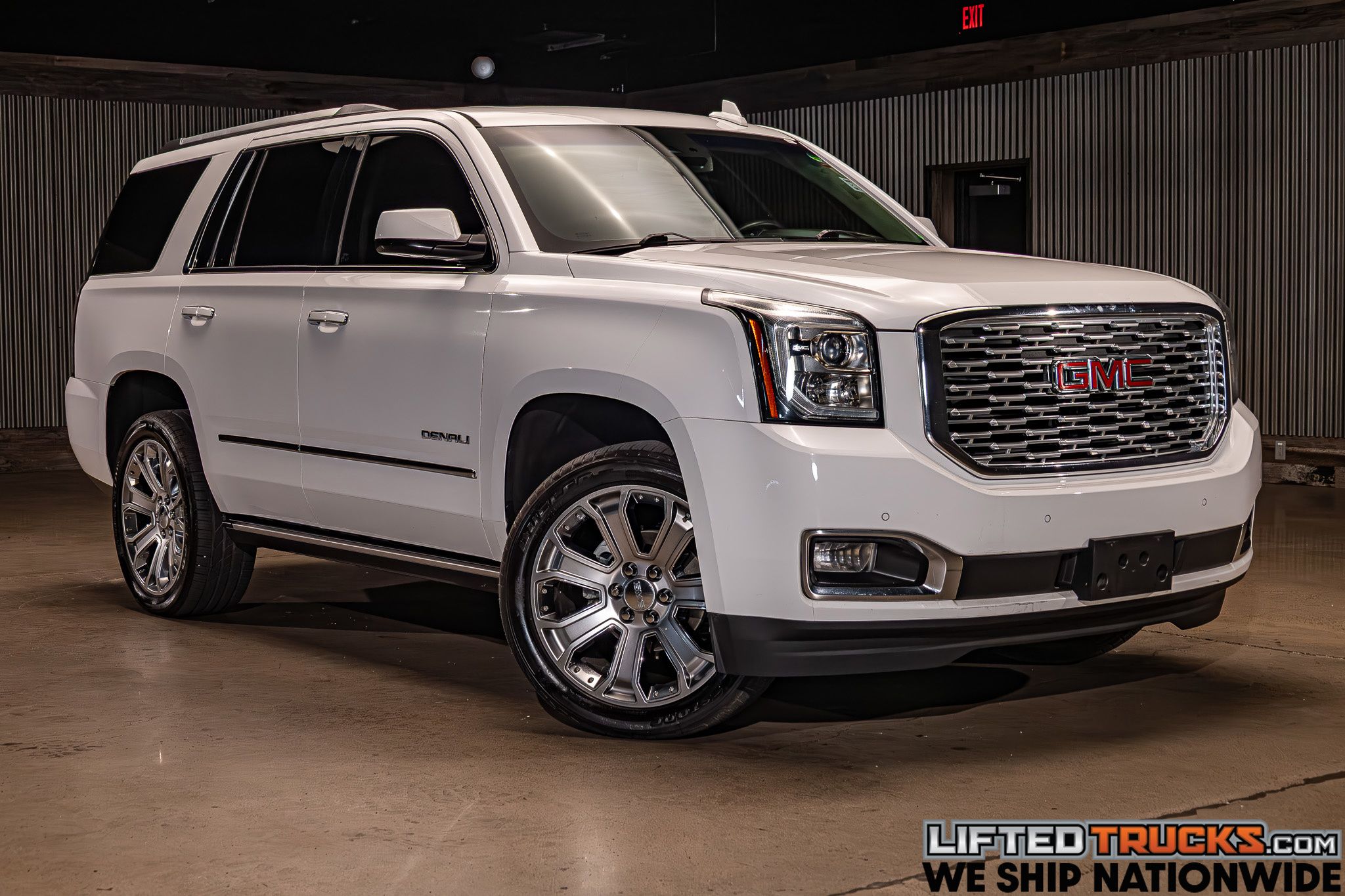 2018 GMC Yukon 4WD Denali's photo