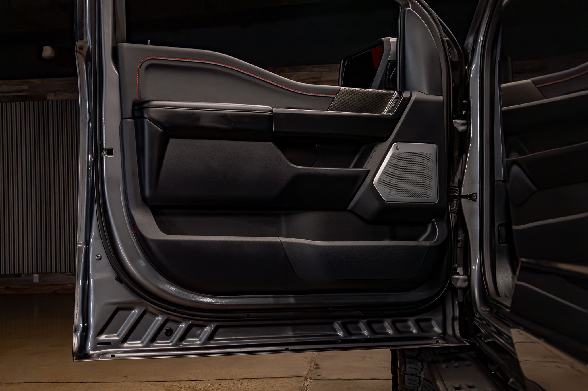 2024 Ford F-150 Raptor - Photo 31