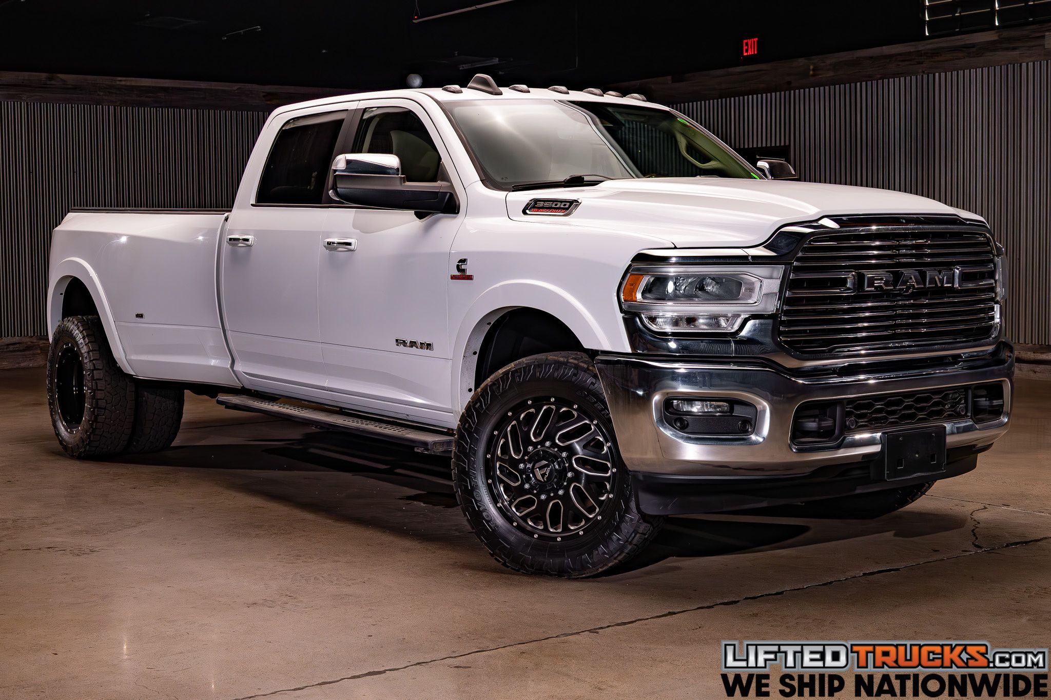 2020 RAM 3500 Laramie 4X4 Crew Cab LWB's photo