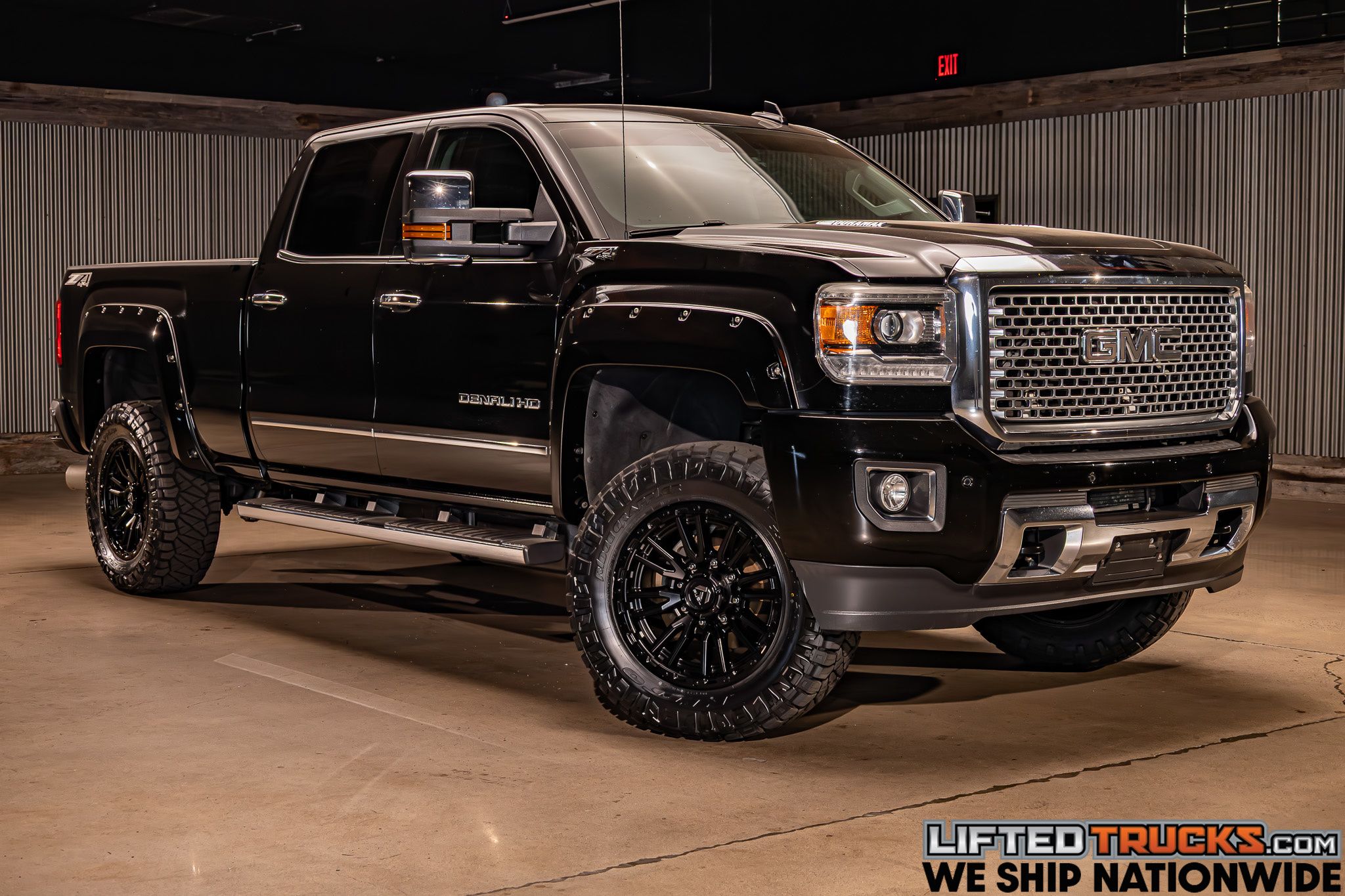 2015 GMC Sierra 4WD Crew Cab Short Box's photo
