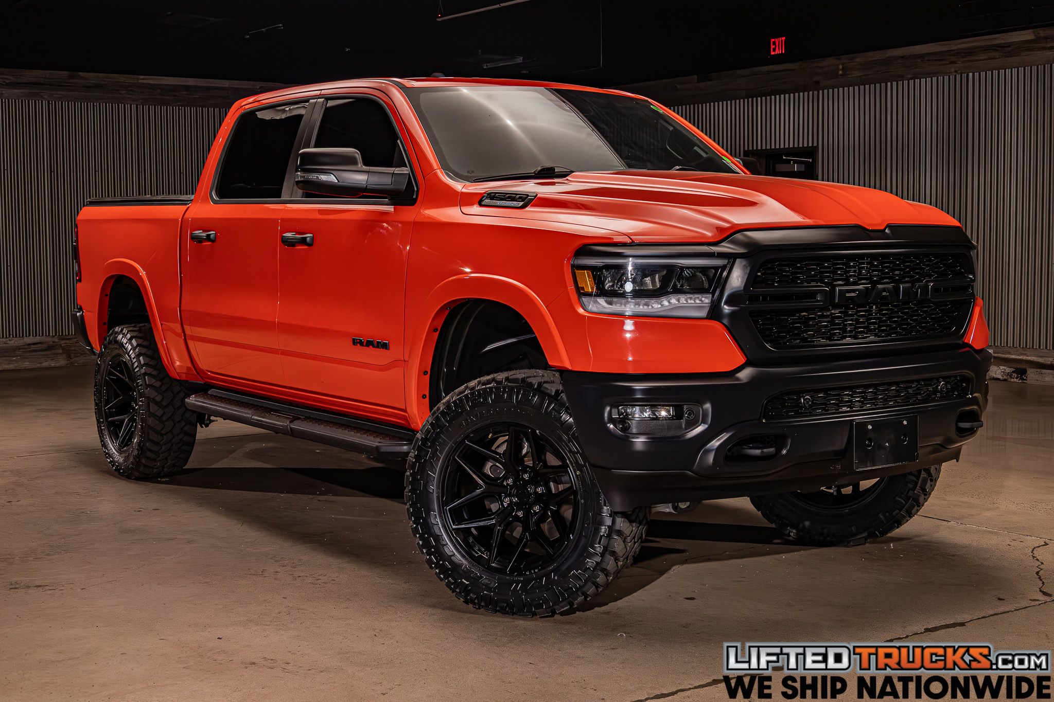 2021 RAM 1500 Big Horn/Lone Star 4x4 Crew Cab 5'7's photo