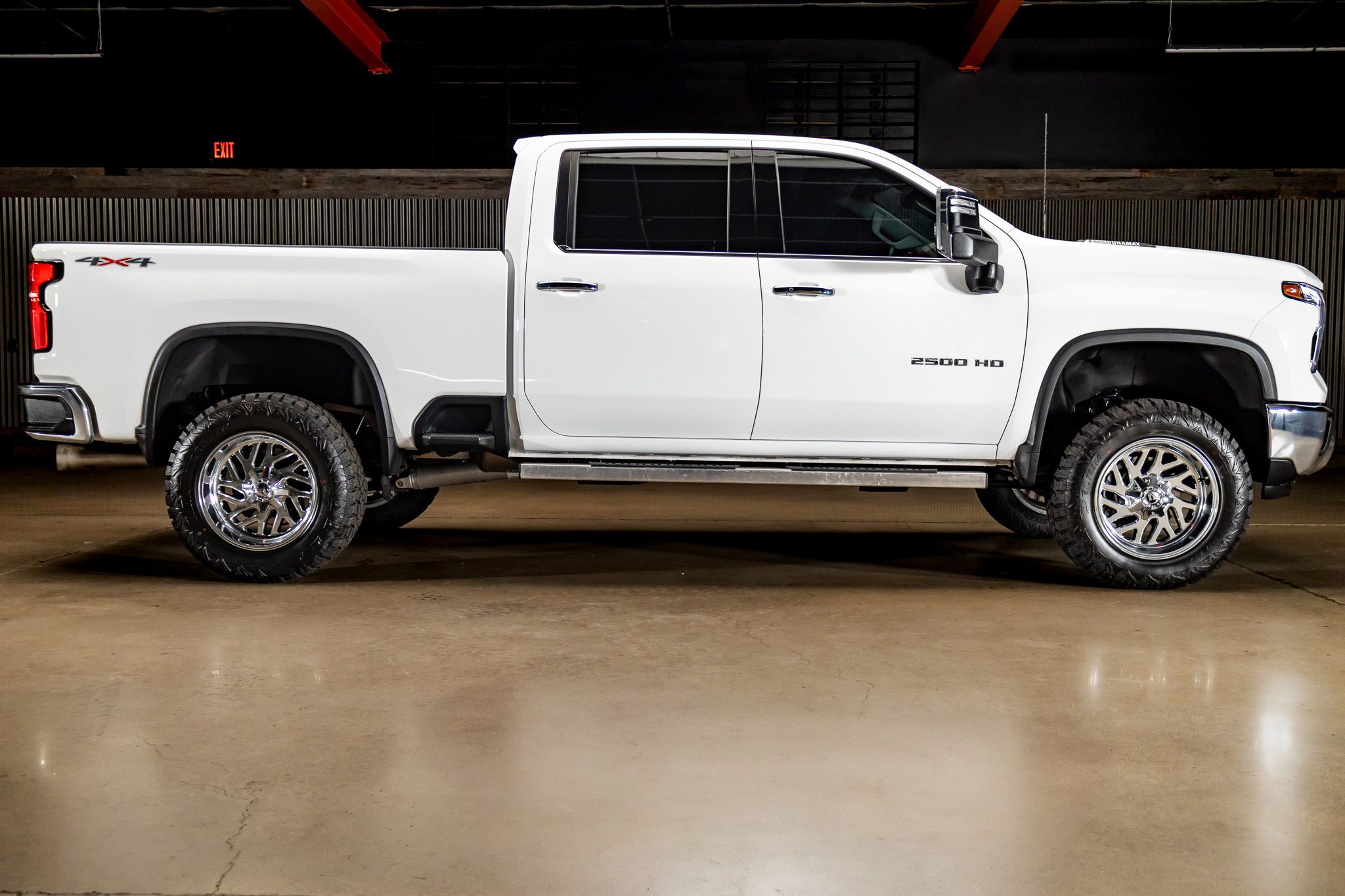 Image 10 of 2024 Chevrolet Silverado 2500HD LTZ Truck Crew Cab