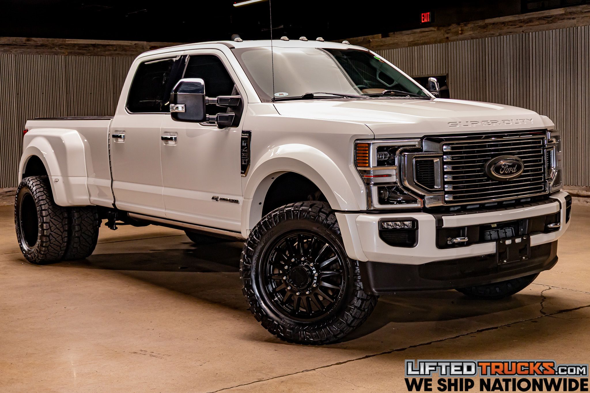 2020 Ford F-450 Super Duty Platinum's photo