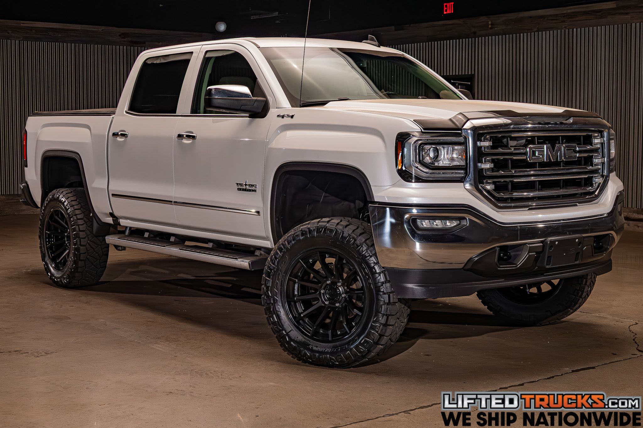2017 GMC Sierra 4WD Crew Cab Short Box SLT's photo