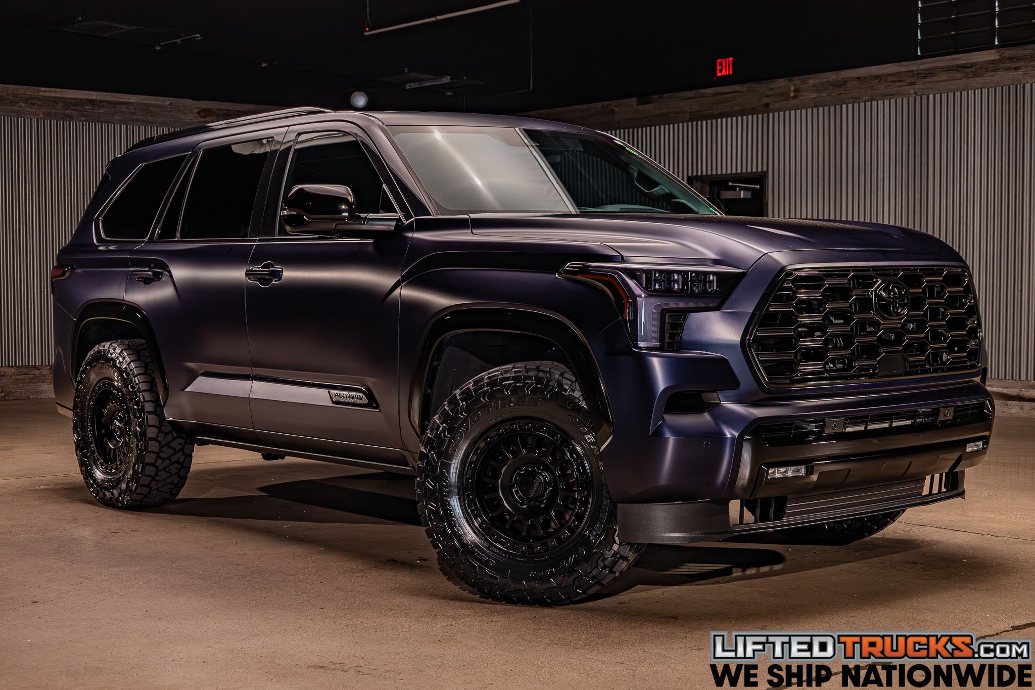 2023 Toyota Sequoia Platinum 4WD i-FORCE MAX Hybrid's photo