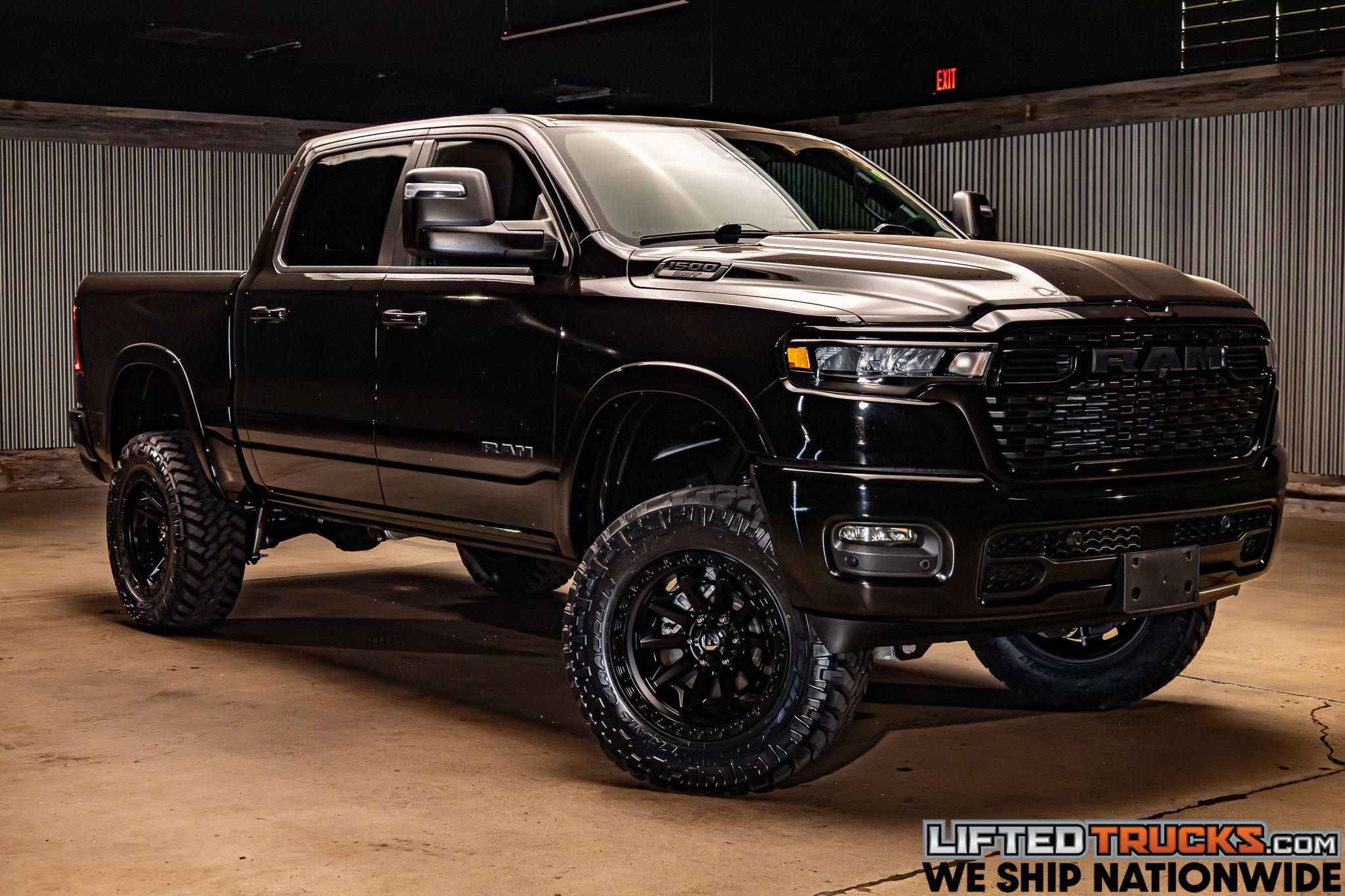 2025 RAM 1500 Big Horn/Lone Star 4x4 Crew Cab 5'7's photo