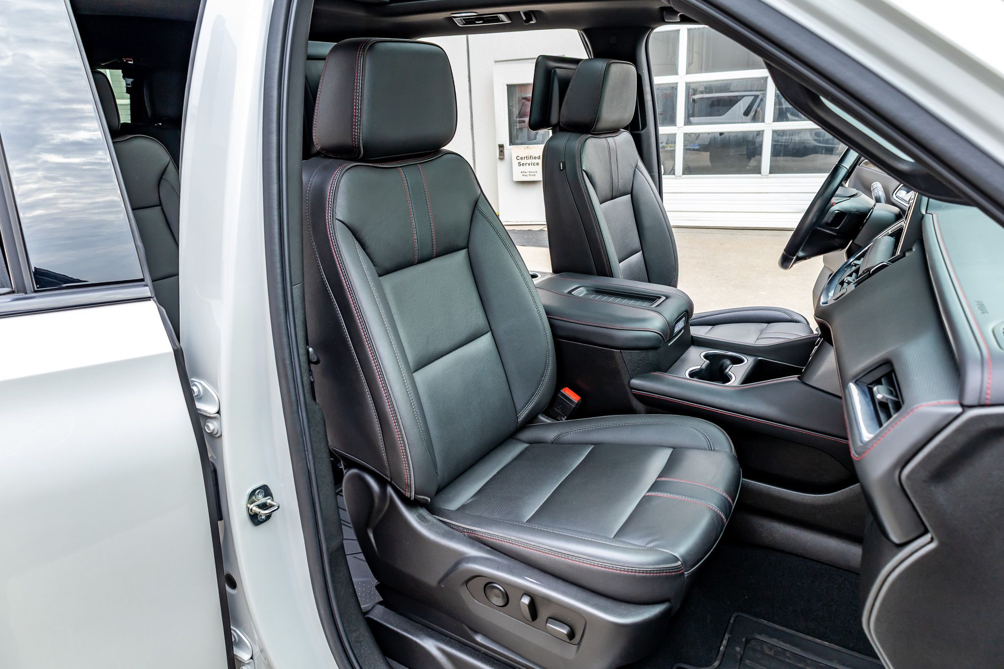 2022 Chevrolet Tahoe RST - Photo 31
