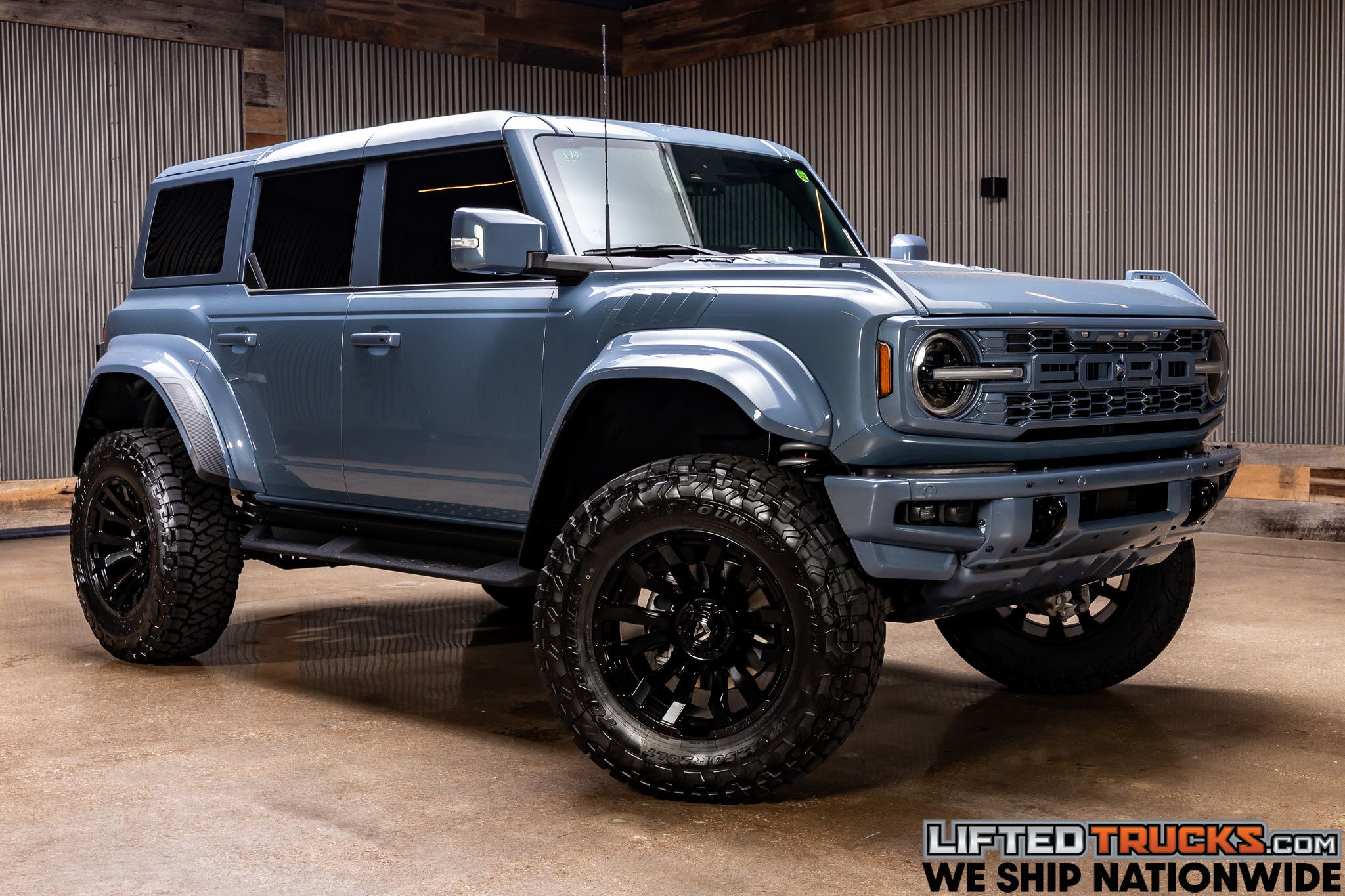 2023 Ford Bronco 4-Door Raptor's photo