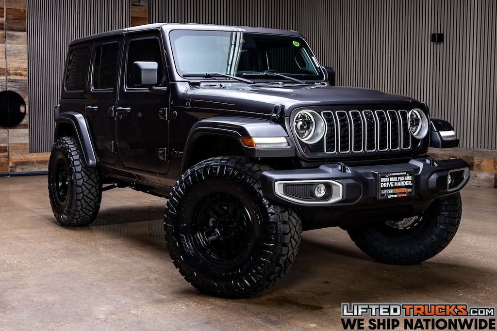 Used 2025 Jeep Wrangler Sahara SUV