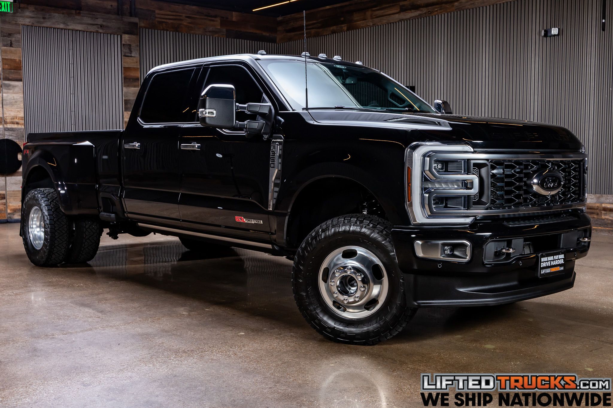 2024 Ford F-350 Super Duty Platinum's photo