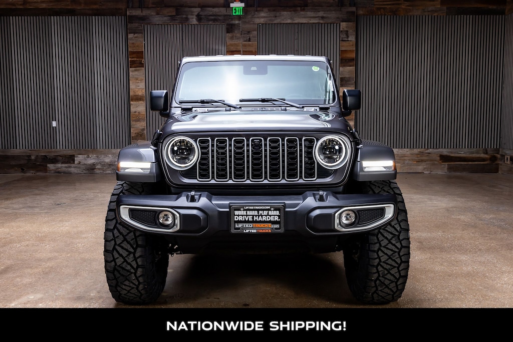 Used 2025 Jeep Wrangler Sahara SUV