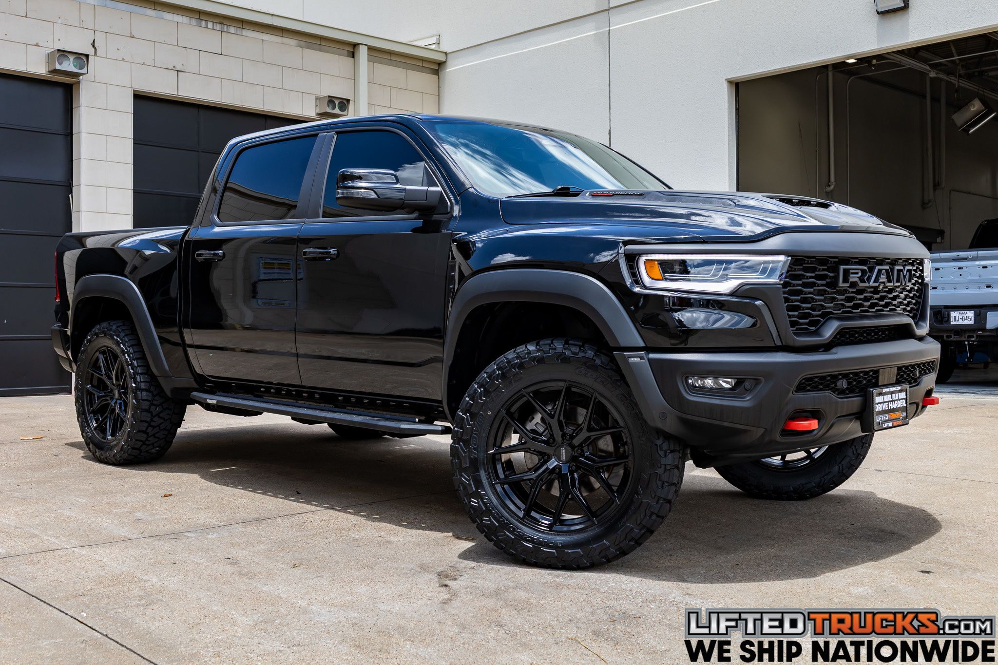 2025 RAM 1500 RHO 4x4 Crew Cab 5'7's photo