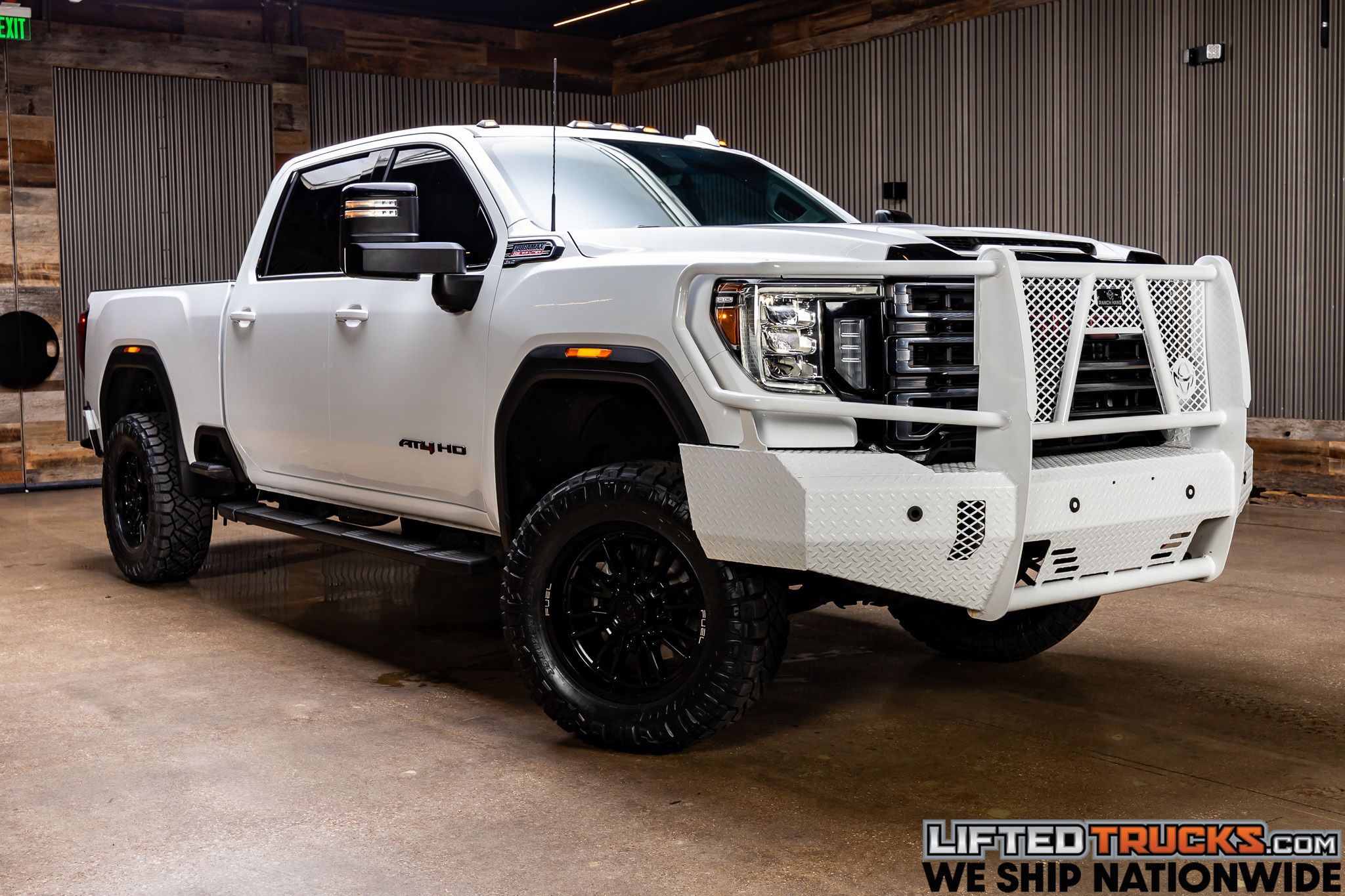 2021 GMC Sierra 4WD Crew Cab Standard Box AT4's photo