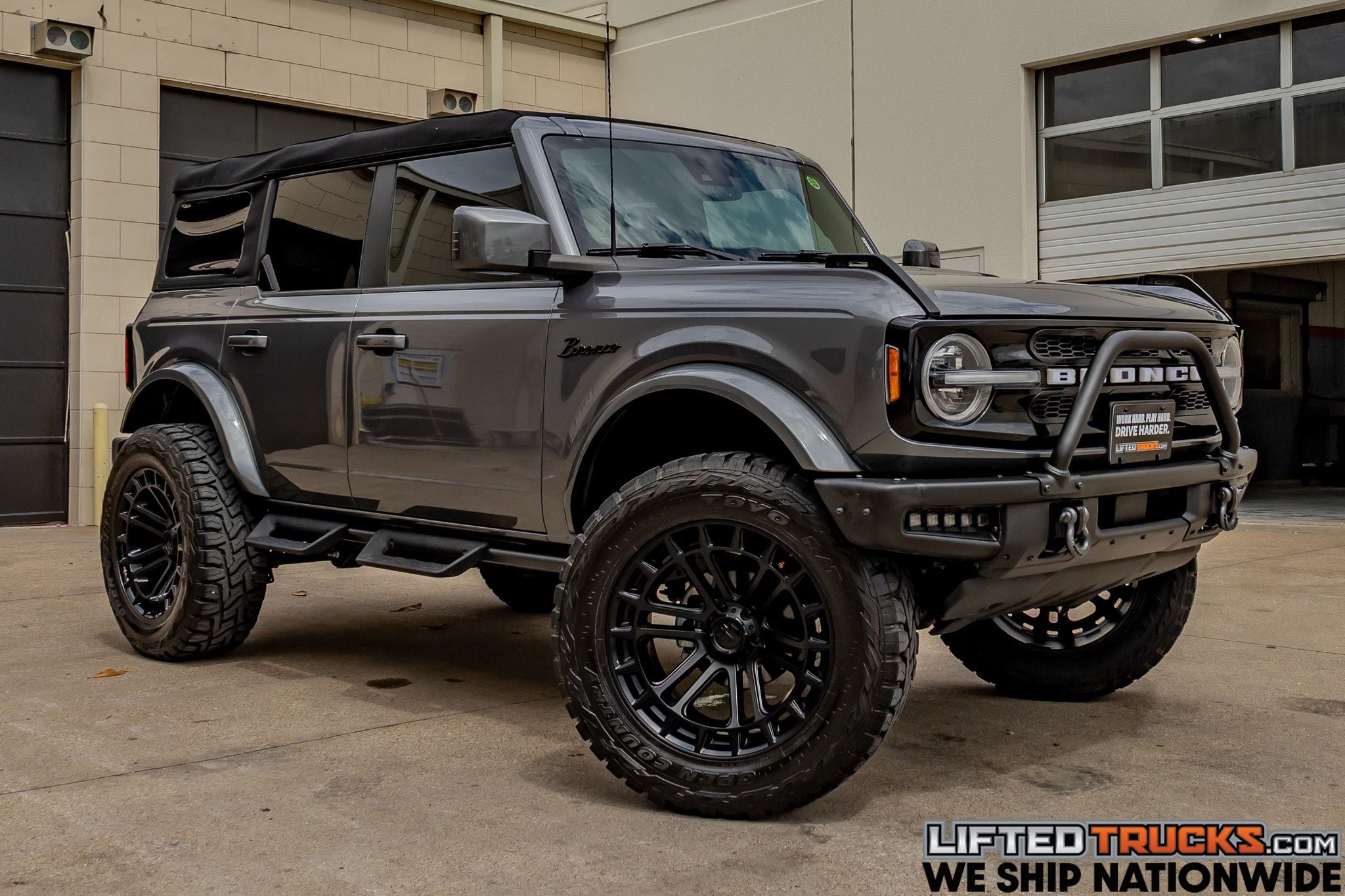 2023 Ford Bronco 4-Door Outer Banks