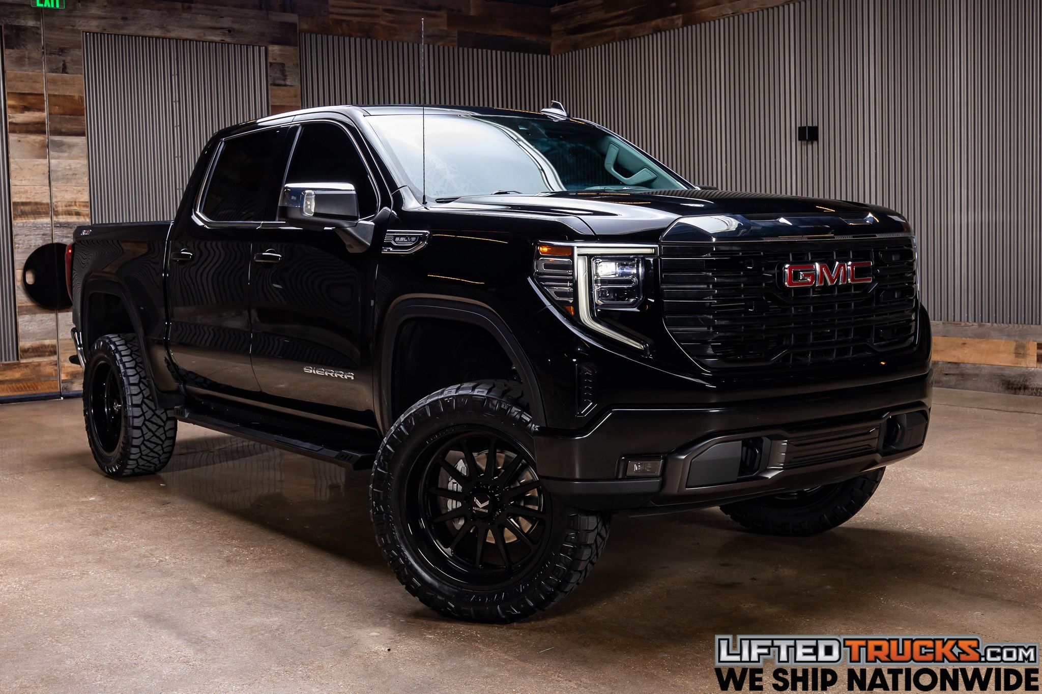 2023 GMC Sierra 4WD Crew Cab Short Box SLT's photo