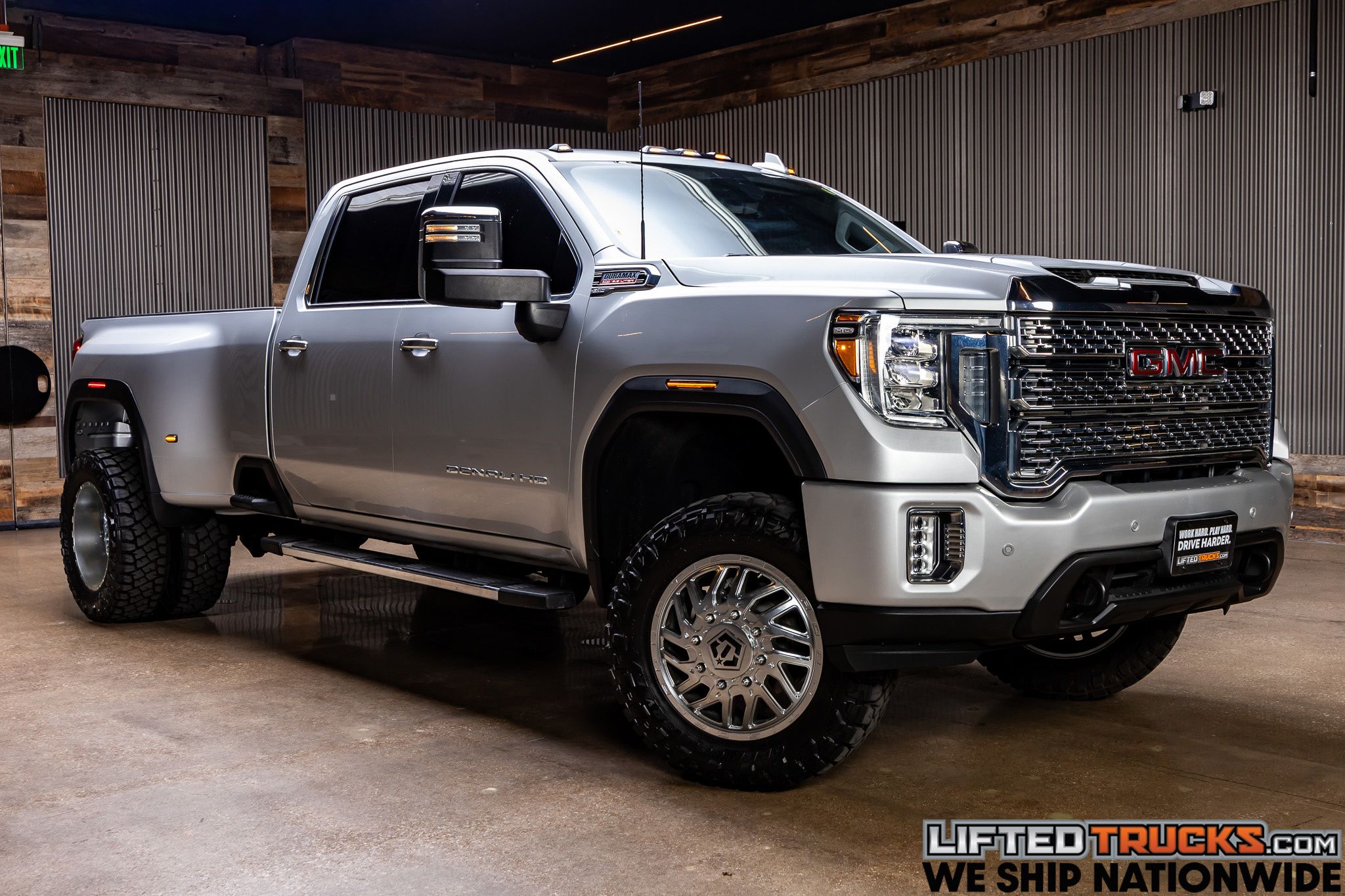 2021 GMC Sierra 4WD Crew Cab Long Box DRW Denali's photo