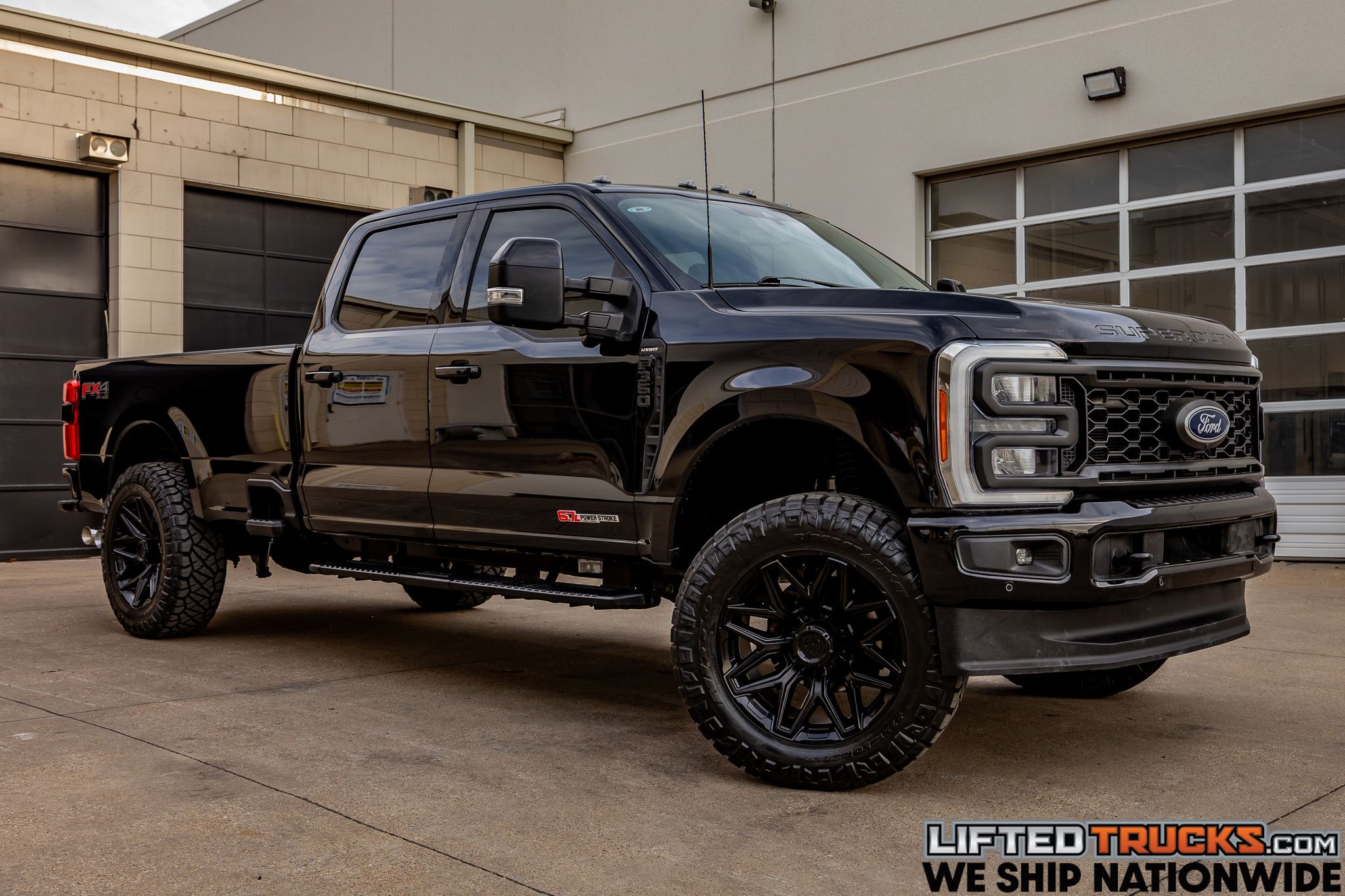 2023 Ford F-350 Lariat 4x4 Crew Cab 8' Box SRW's photo