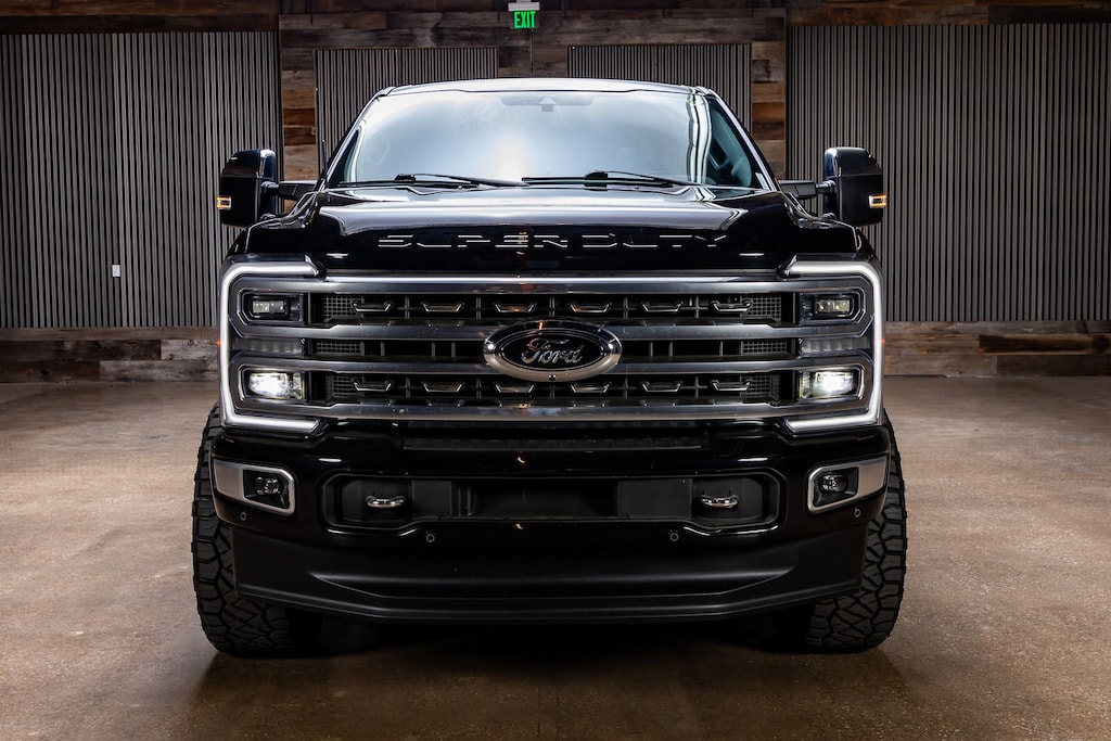 Used 2024 Ford F-250SD Platinum Truck