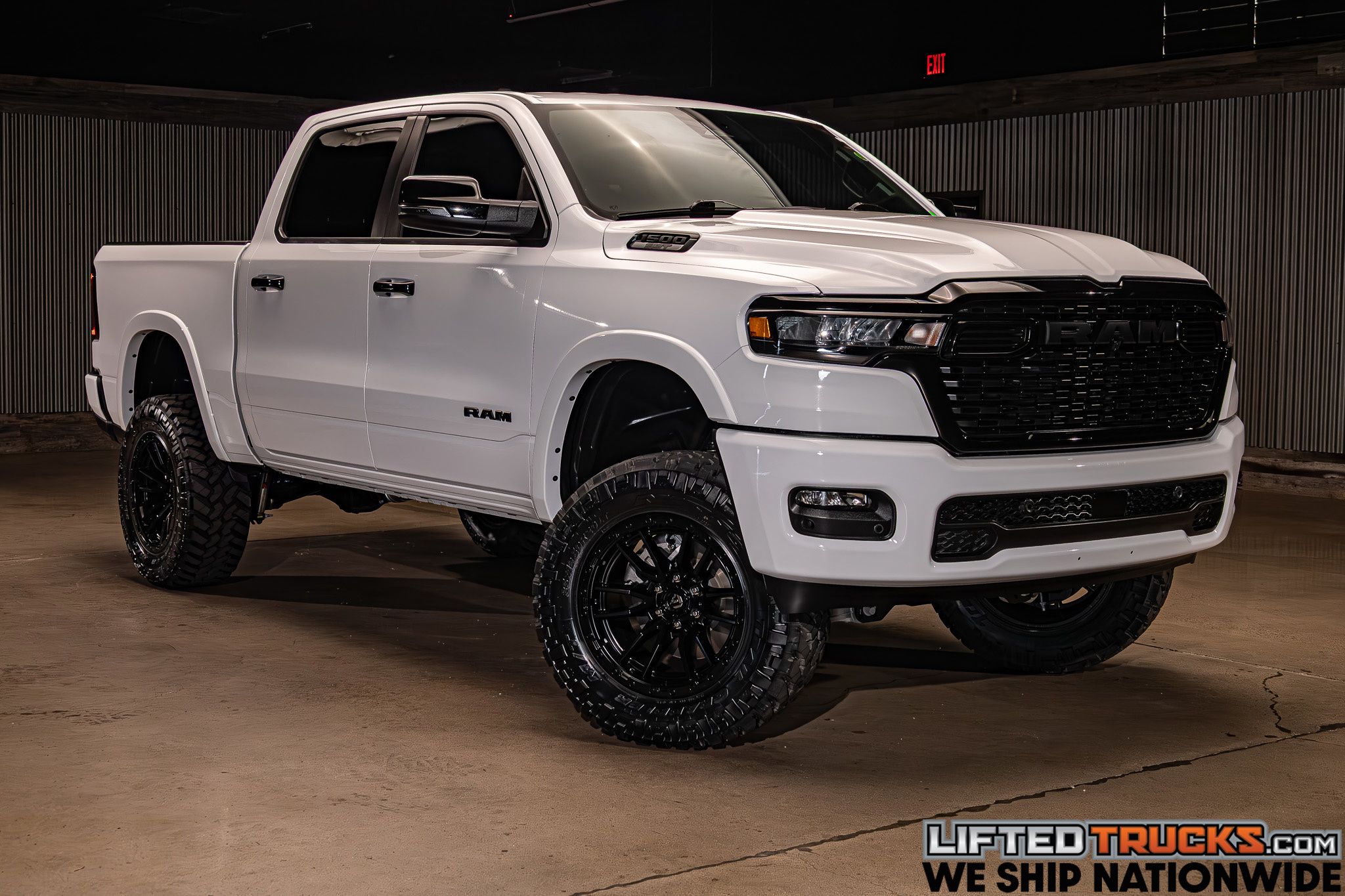 2025 RAM 1500 Big Horn/Lone Star 4x4 Crew Cab 5'7's photo
