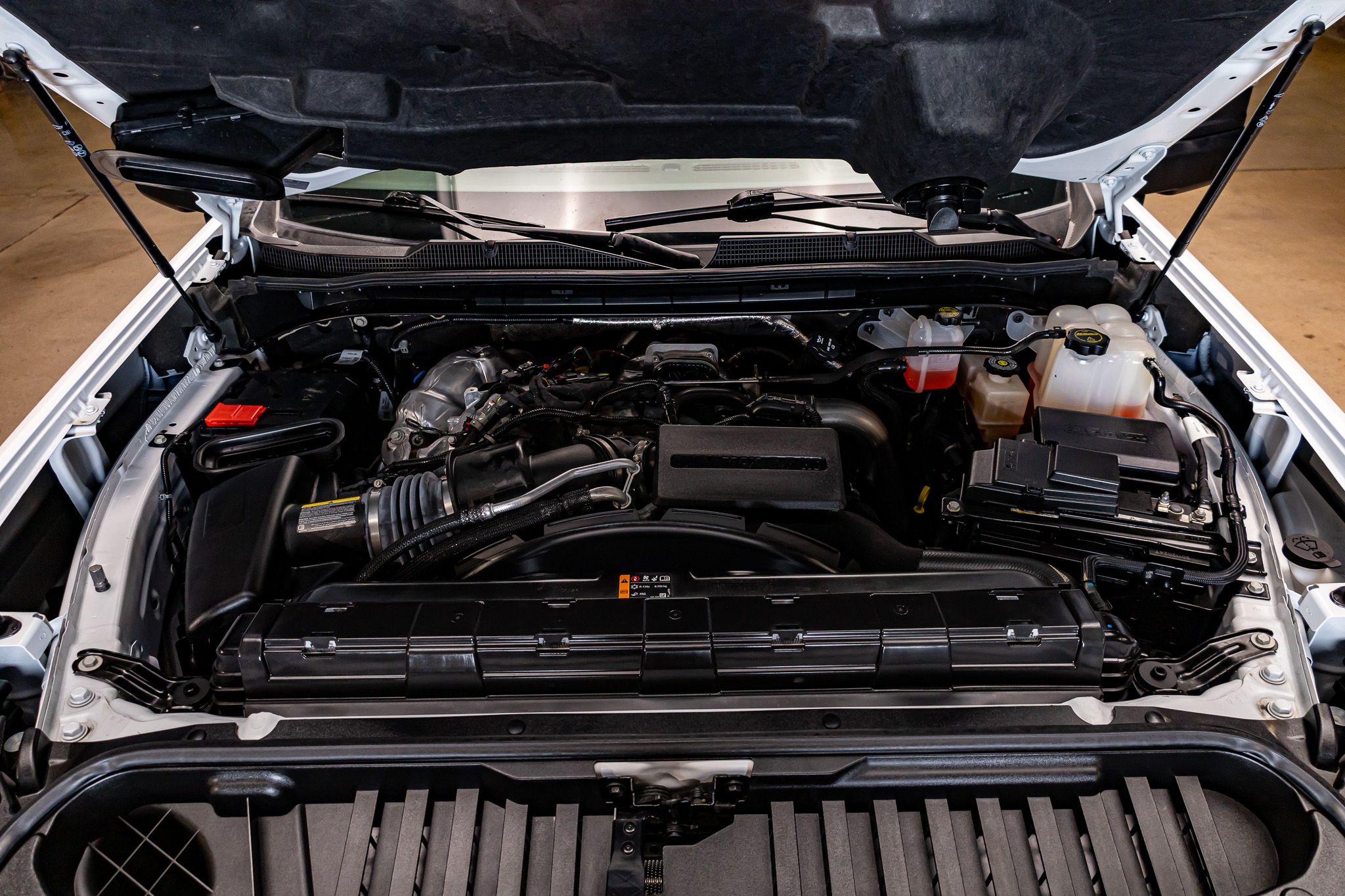 2025 Chevrolet Silverado 3500HD LTZ photo 3