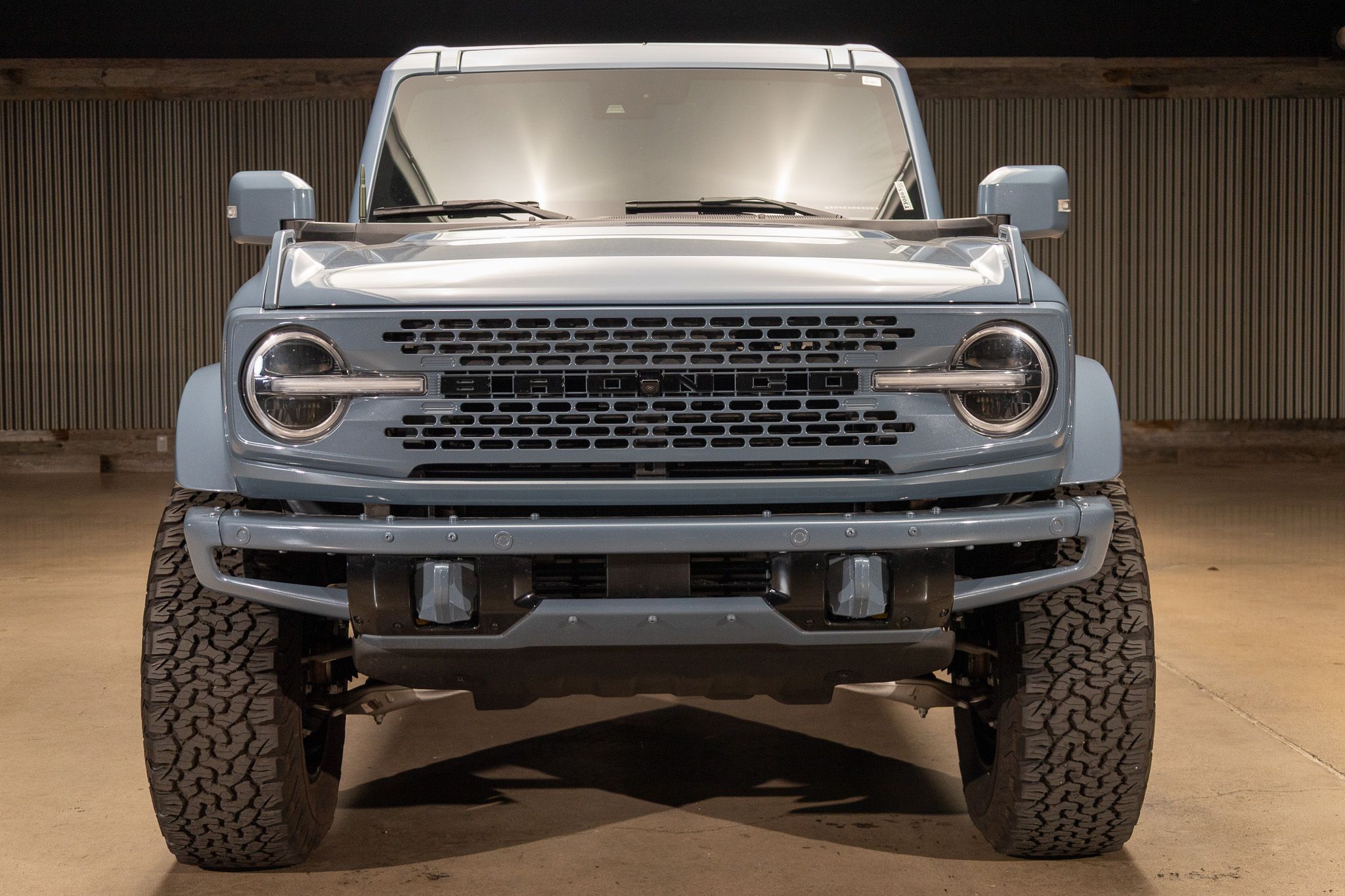 2024 Ford Bronco Badlands photo 2