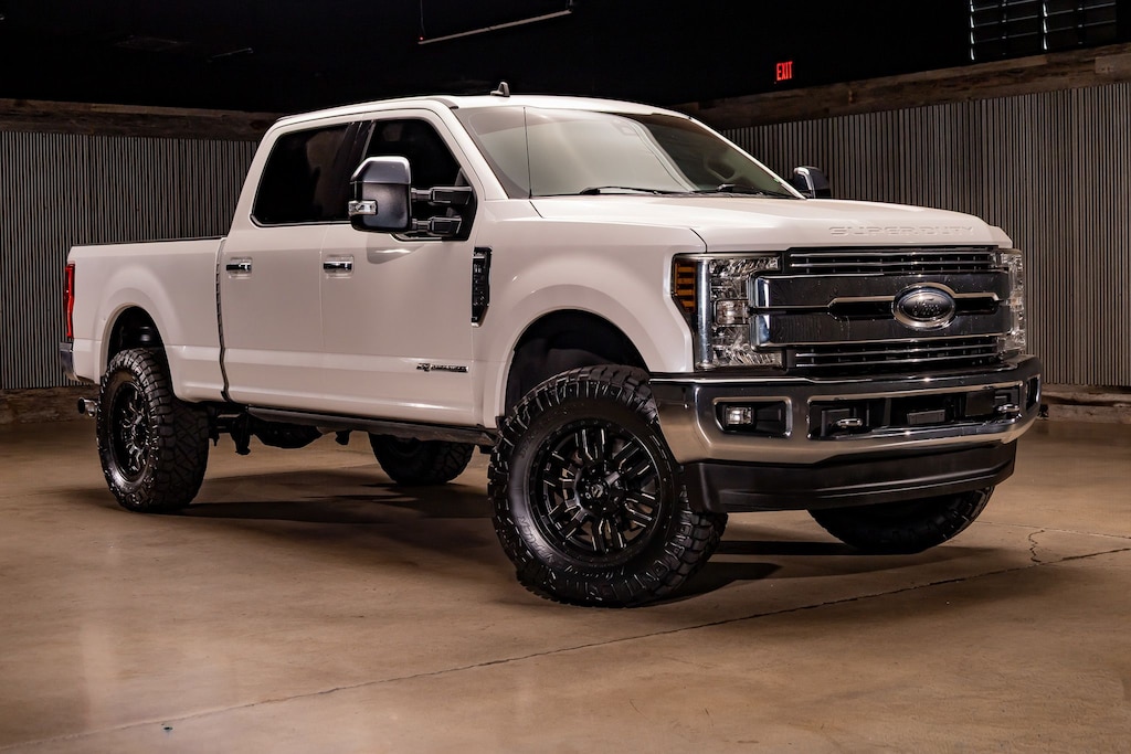 Used 2019 Ford F-250  Truck Crew Cab