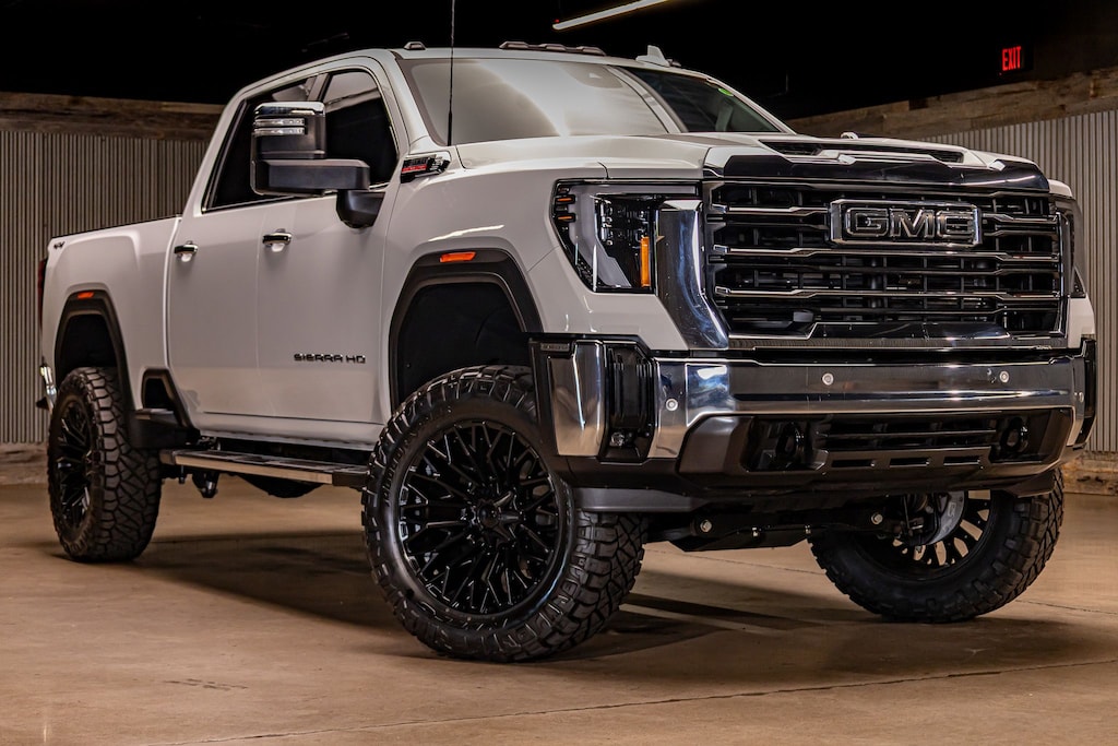 Used 2025 GMC Sierra 2500 HD SLT Truck Crew Cab