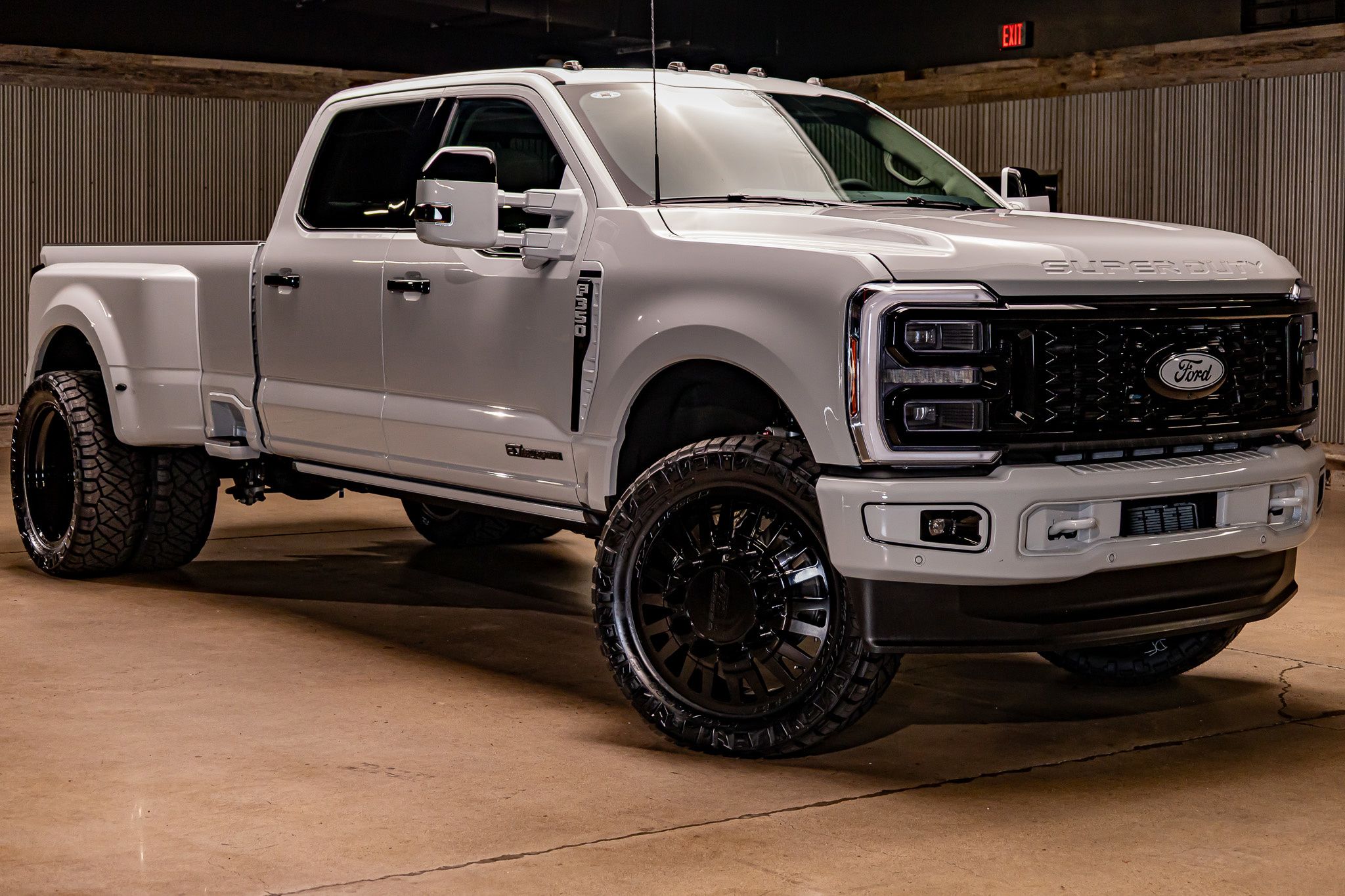 2026 Ford F-350 Super Duty Platinum