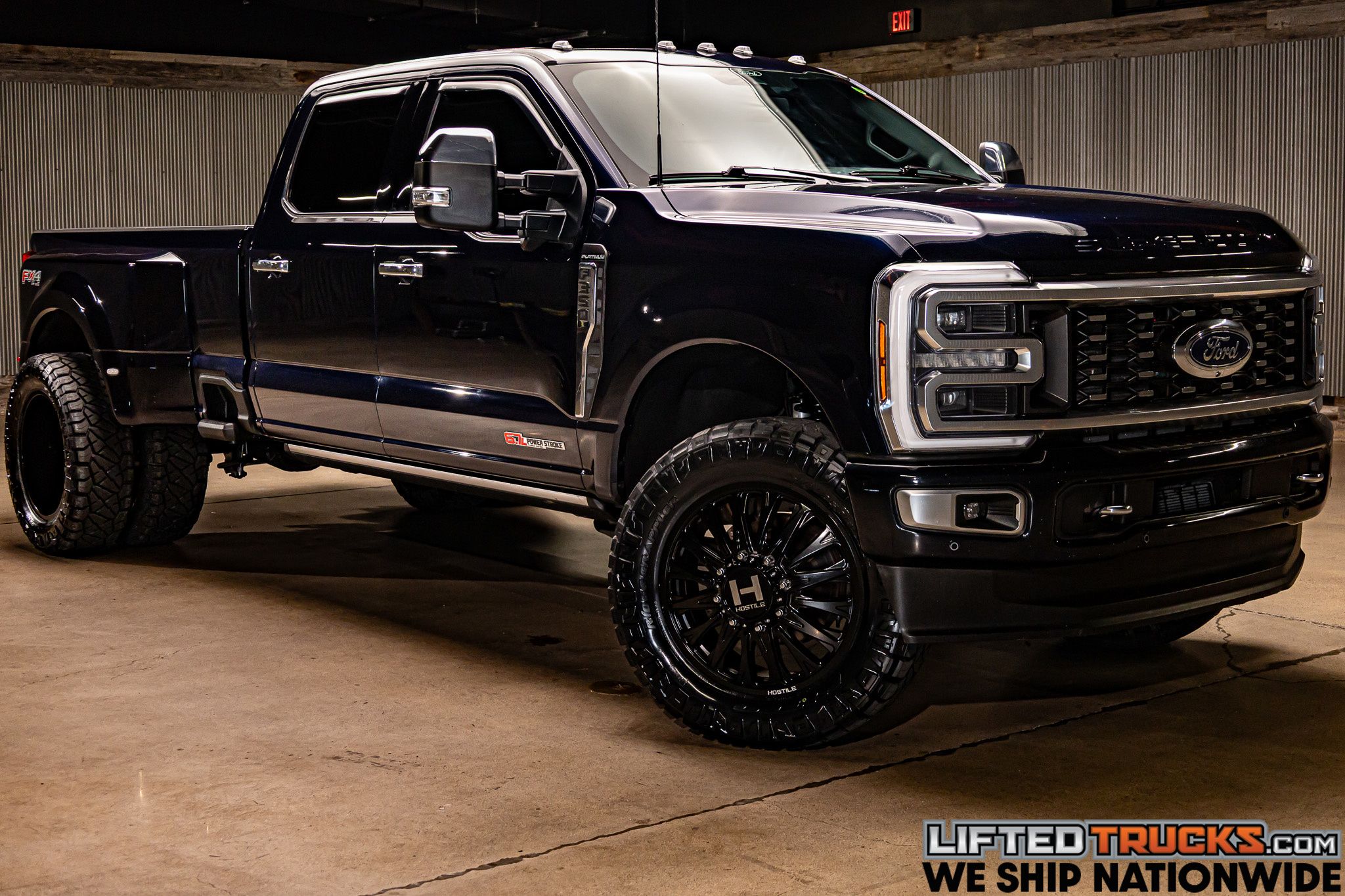 2024 Ford F-350 Super Duty Platinum's photo