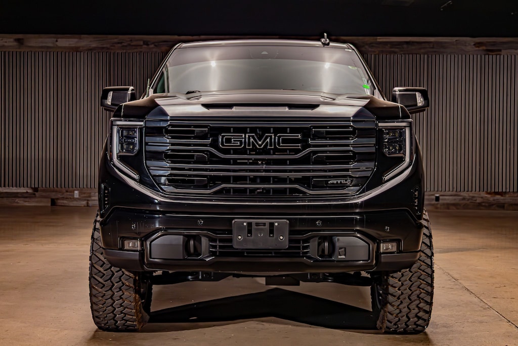 Used 2022 GMC Sierra 1500 AT4 Truck Crew Cab