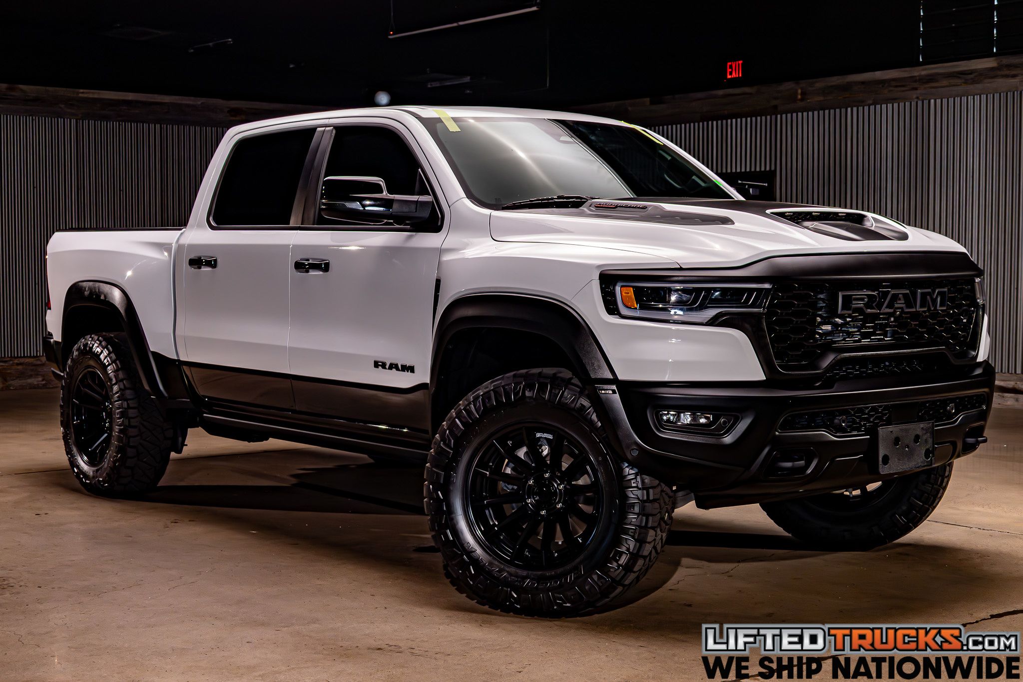 2025 RAM 1500 RHO 4x4 Crew Cab 5'7's photo