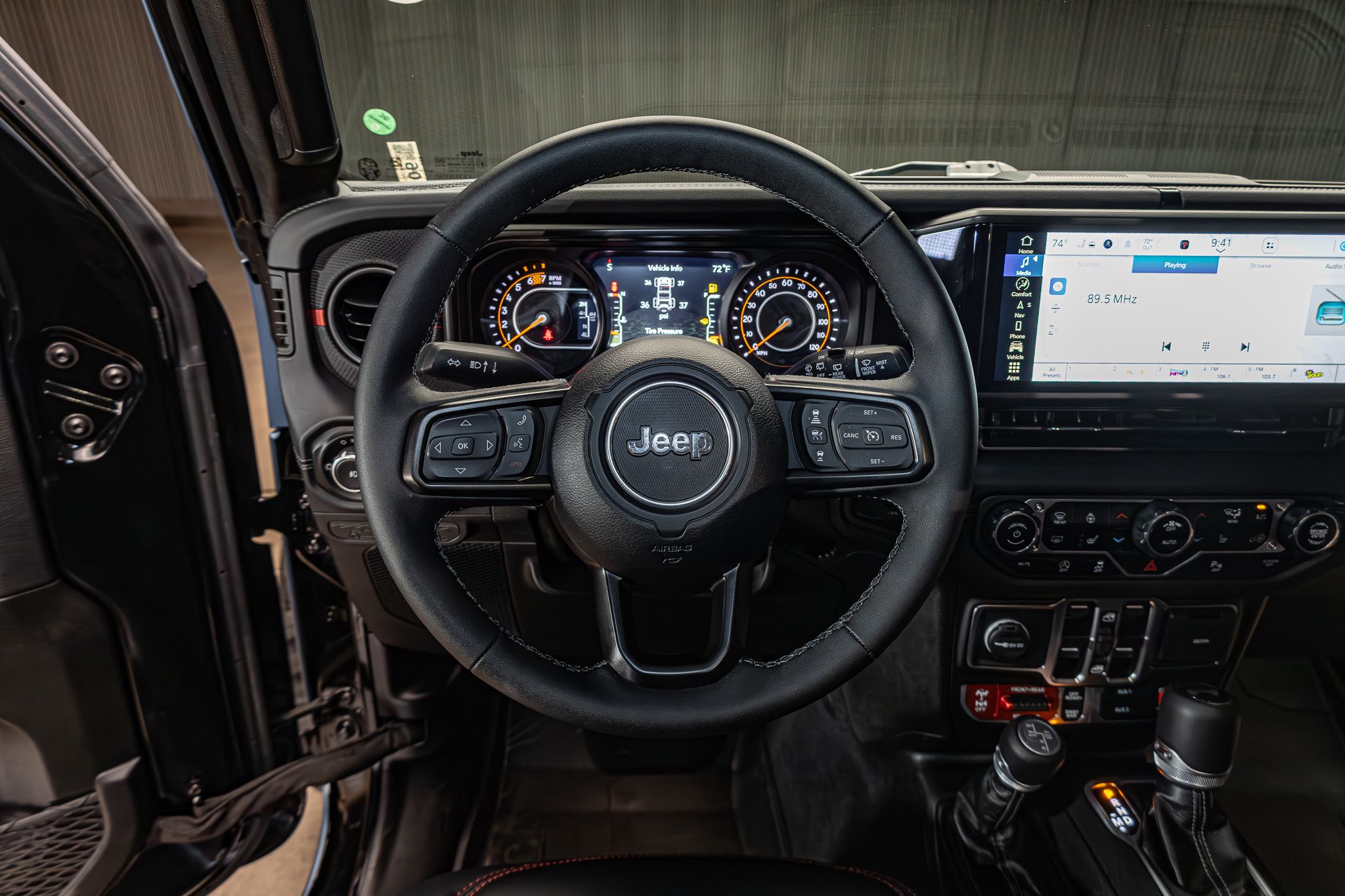 2025 Jeep Wrangler 4-Door Rubicon X - Photo 13