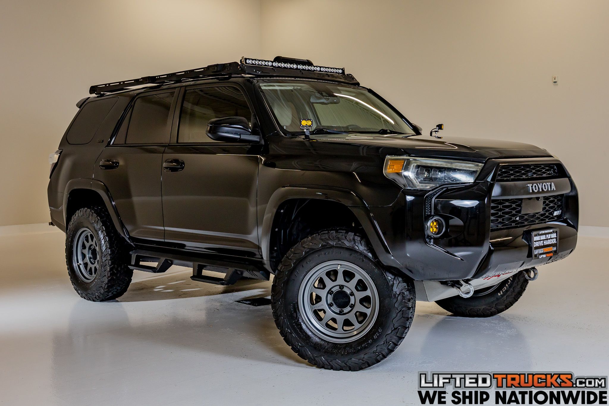 2020 Toyota 4Runner SR5 4WD V6's photo