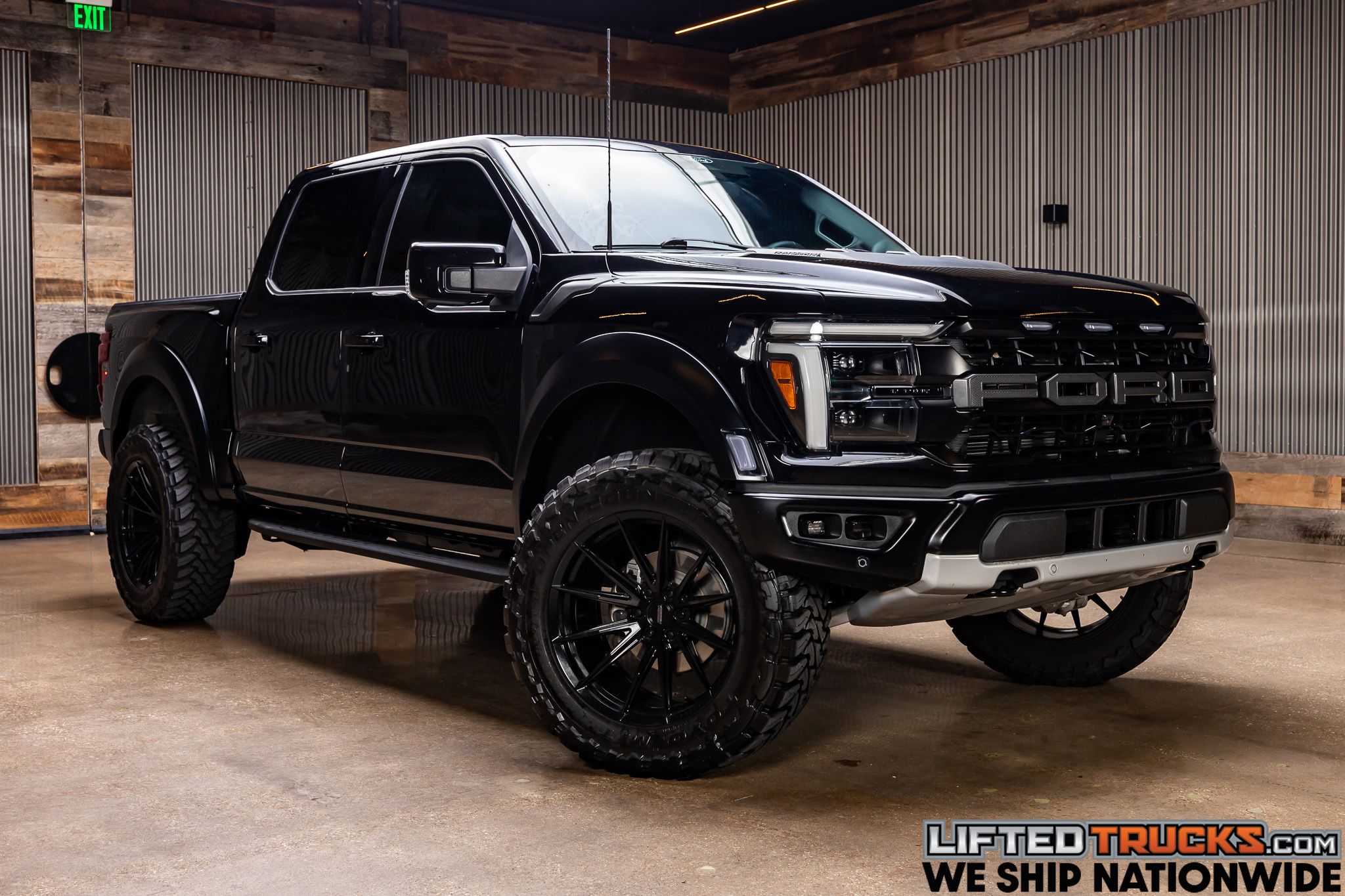 2025 Ford F-150 Raptor 4x4 SuperCrew 5-1/2 Box's photo