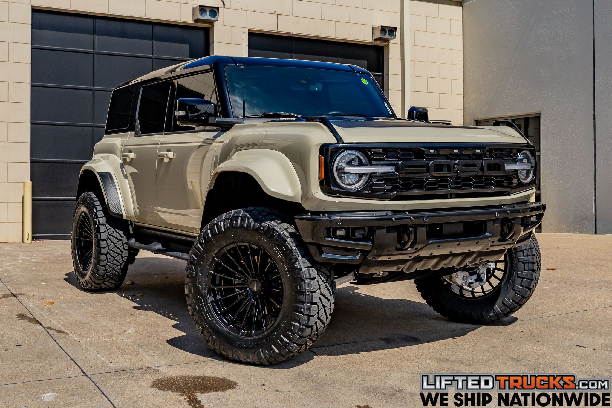 2025 Ford Bronco Raptor 4x4's photo