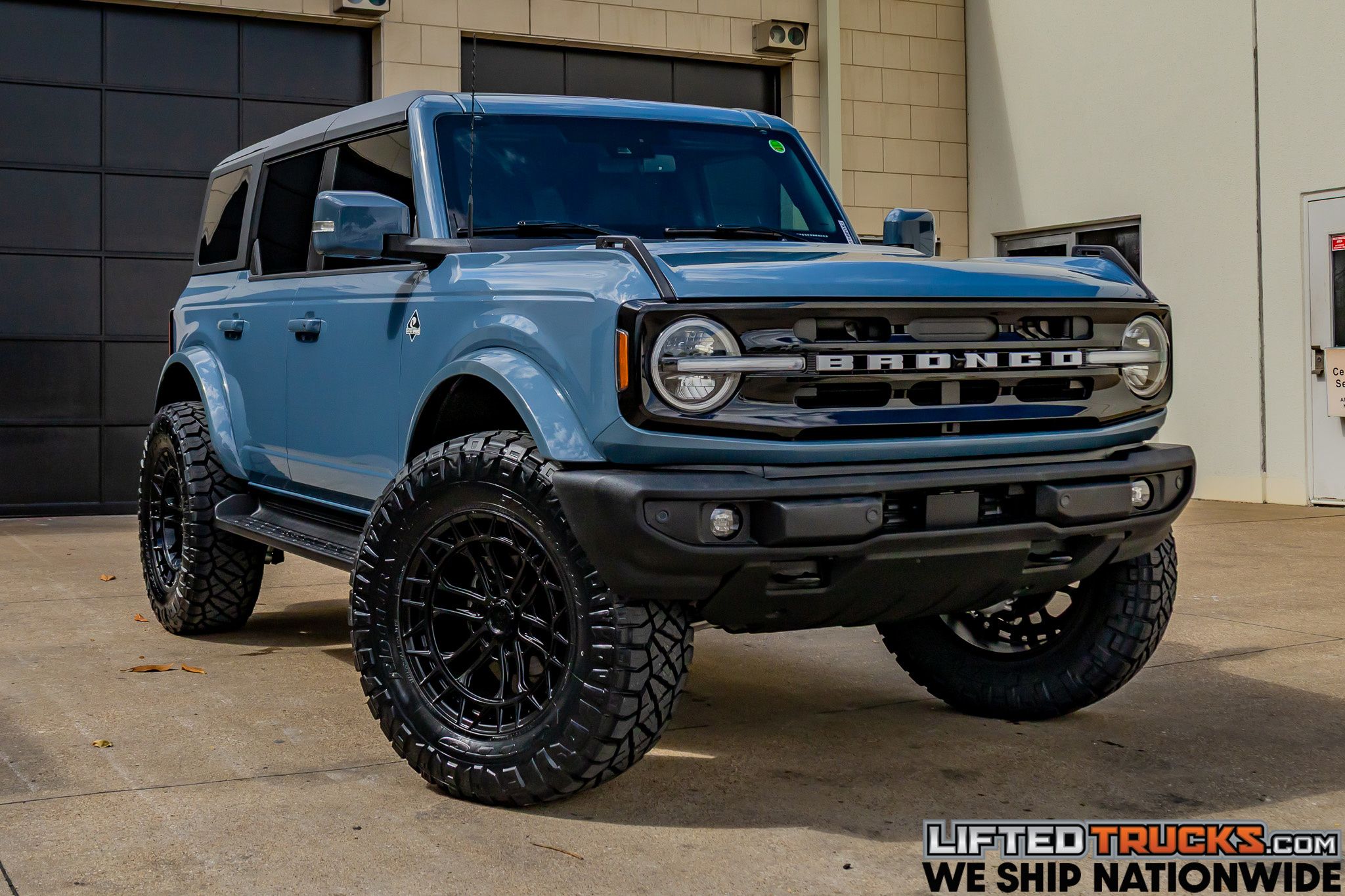 2025 Ford Bronco Outer Banks 4x4's photo