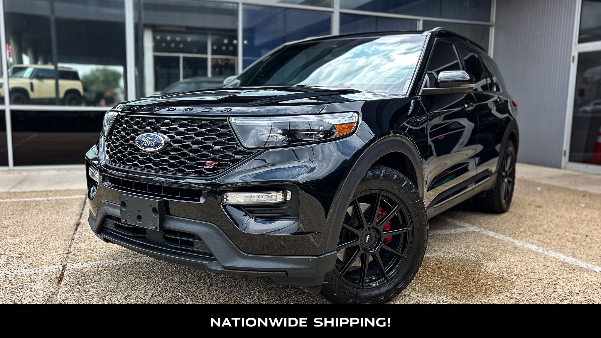 2023 Ford Explorer ST photo 3